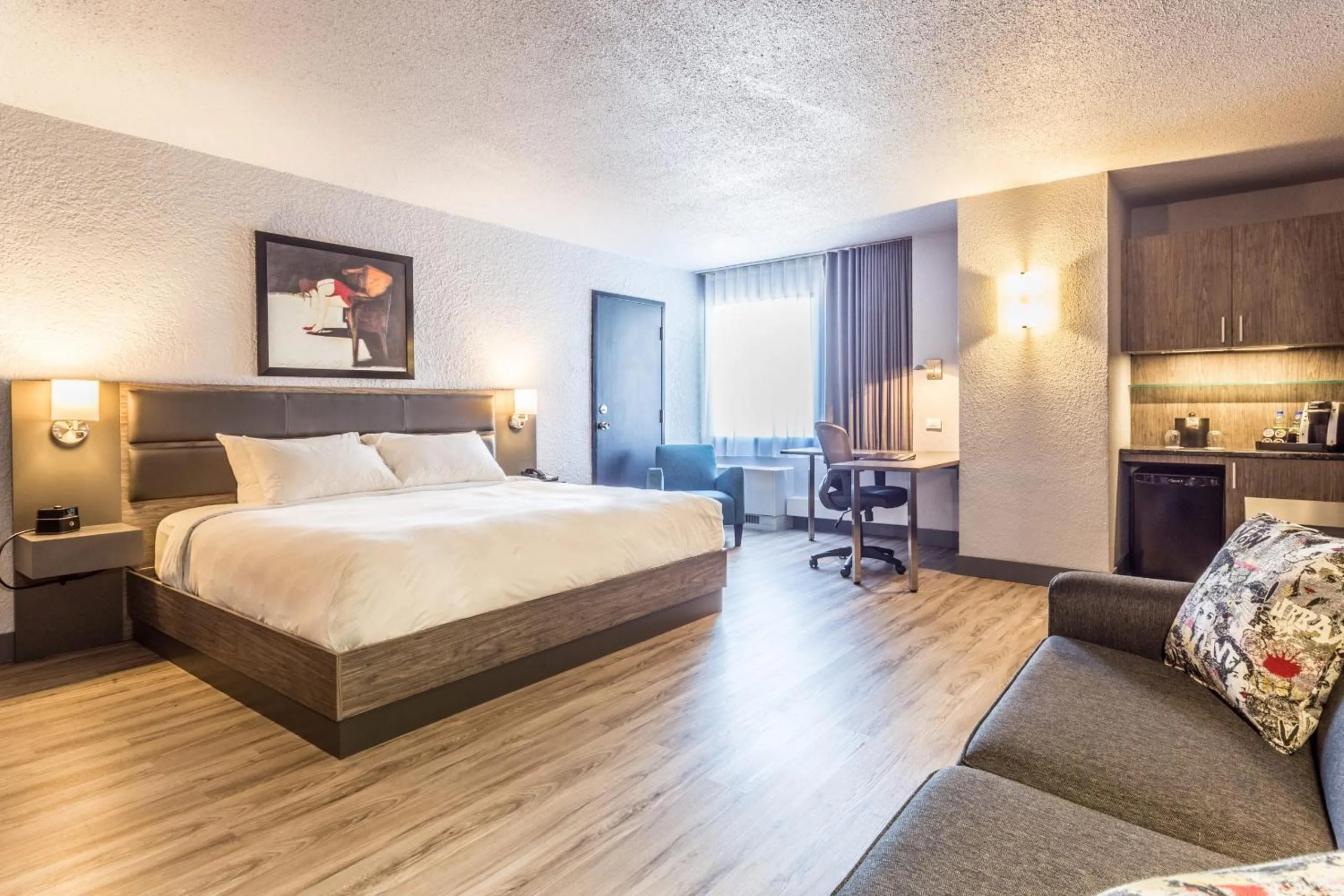 Photo of the whole room, Bed in Hotel Quartier, an Ascend Collection Hotel
