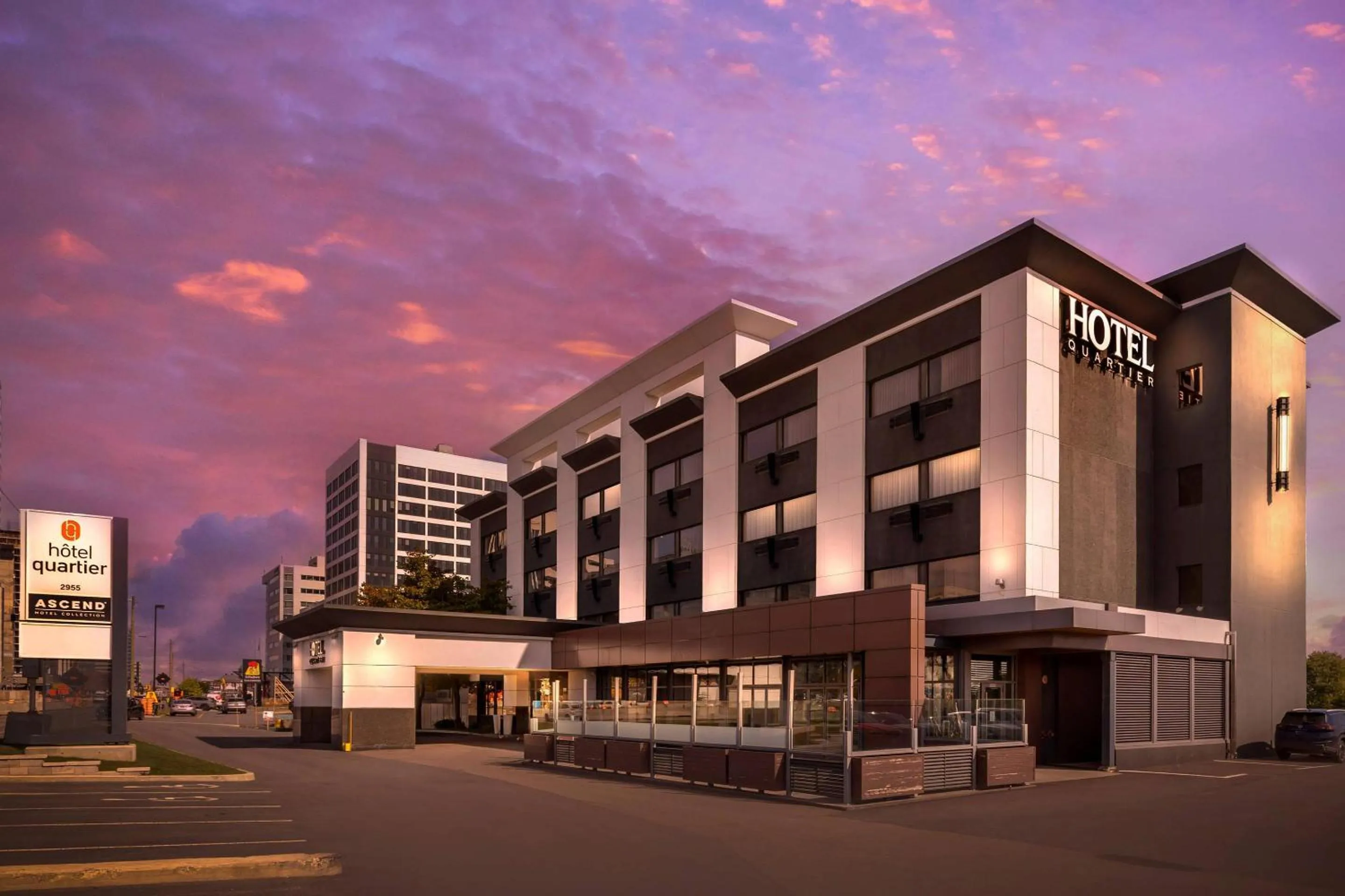 Property building in Hotel Quartier, an Ascend Collection Hotel