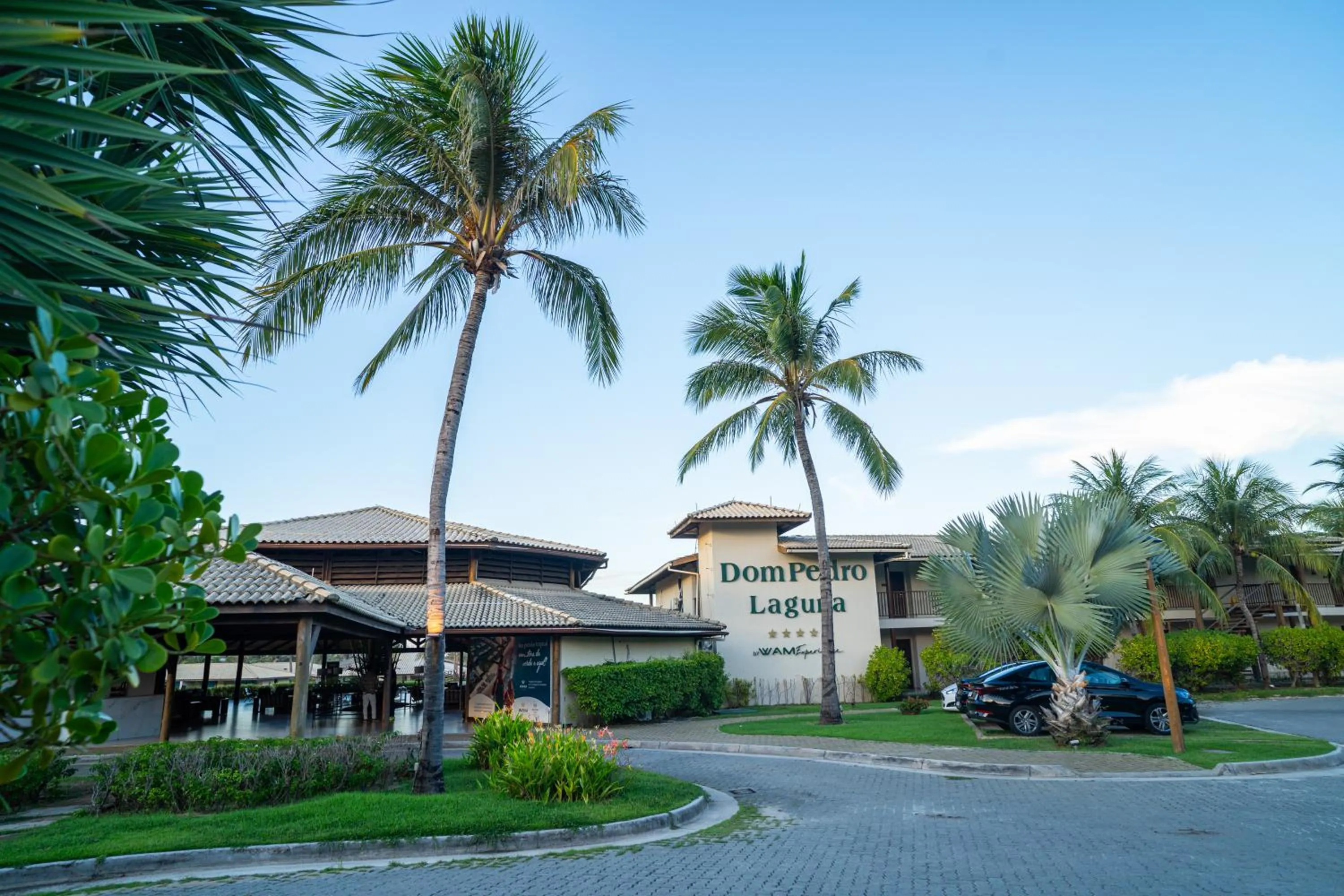 Dom Pedro Laguna Beach Resort & Golf by WAM Experience