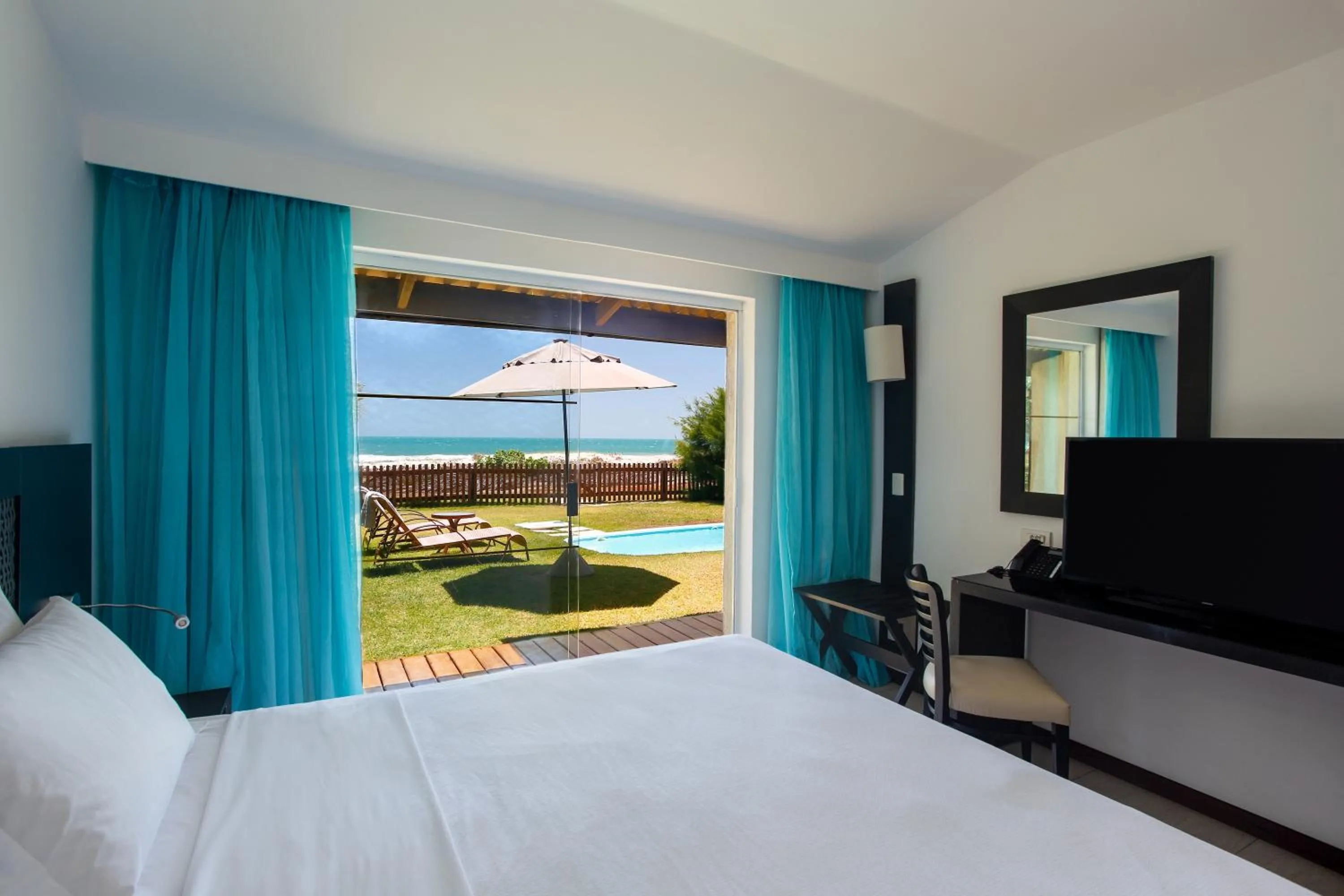 View (from property/room), Bed in Dom Pedro Laguna Beach Resort & Golf by WAM Experience
