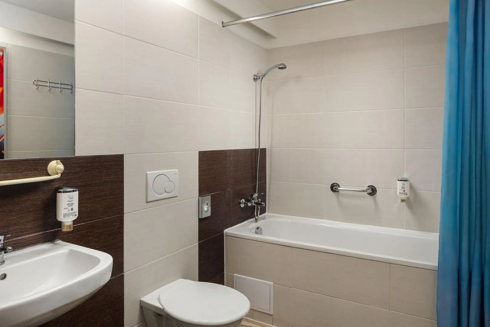 Shower in Hotel Ankora