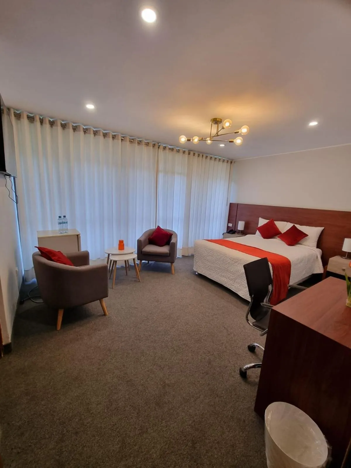 Breakfast, Bed in Hotel La Gruta