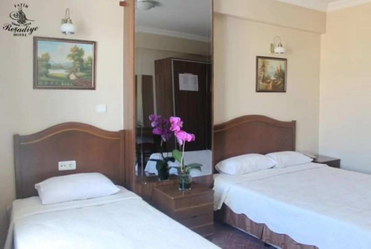 Bed in Fatih Resadiye Hotel