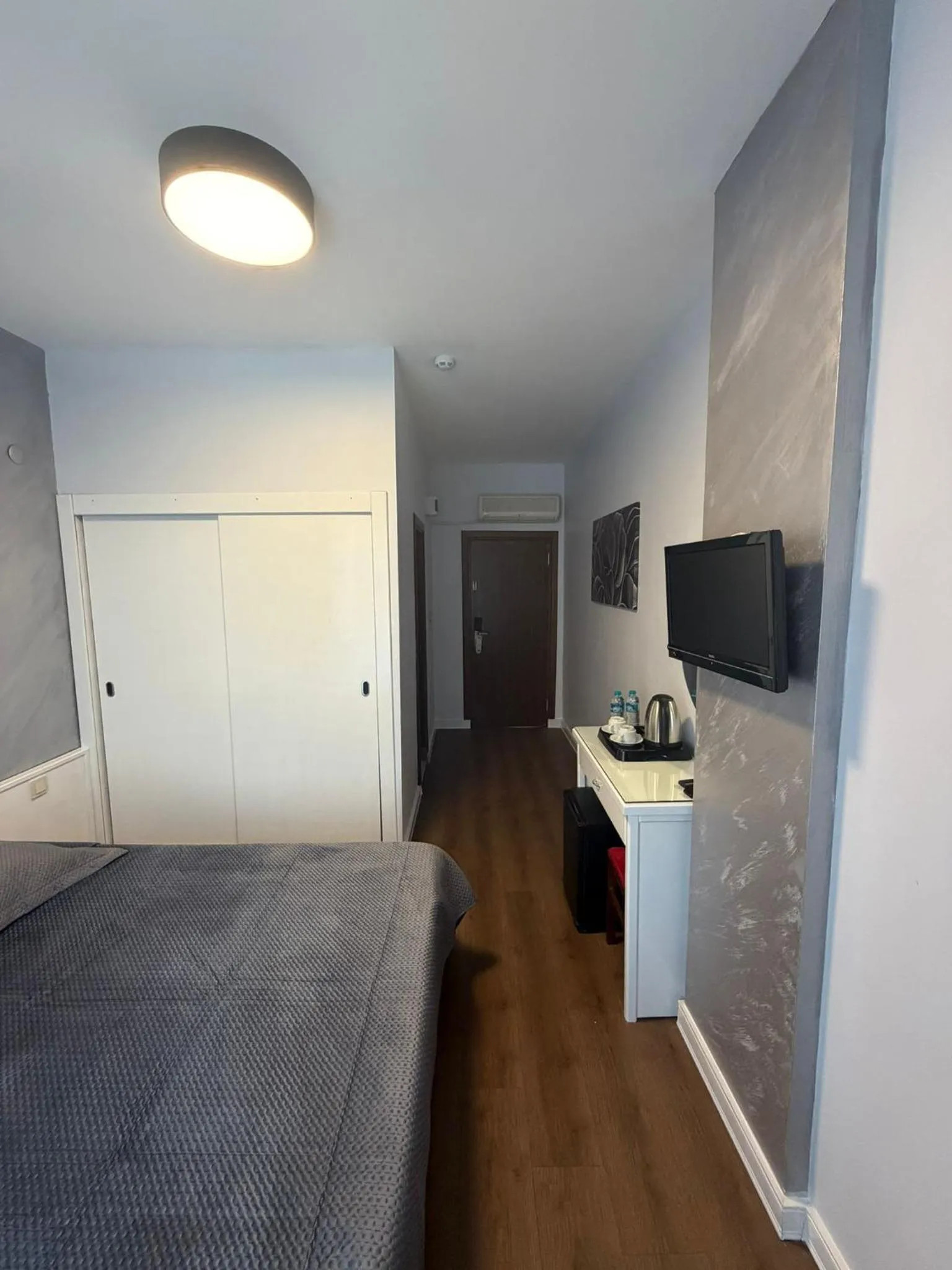 Photo of the whole room, Bed in Fatih Resadiye Hotel