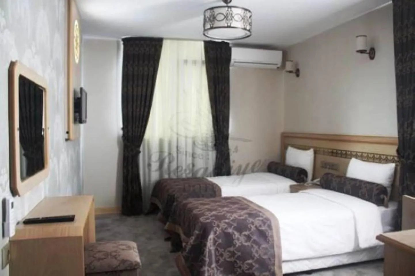 Bed in Fatih Resadiye Hotel