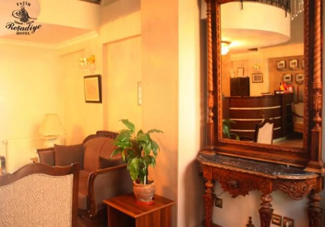 Seating area in Fatih Resadiye Hotel