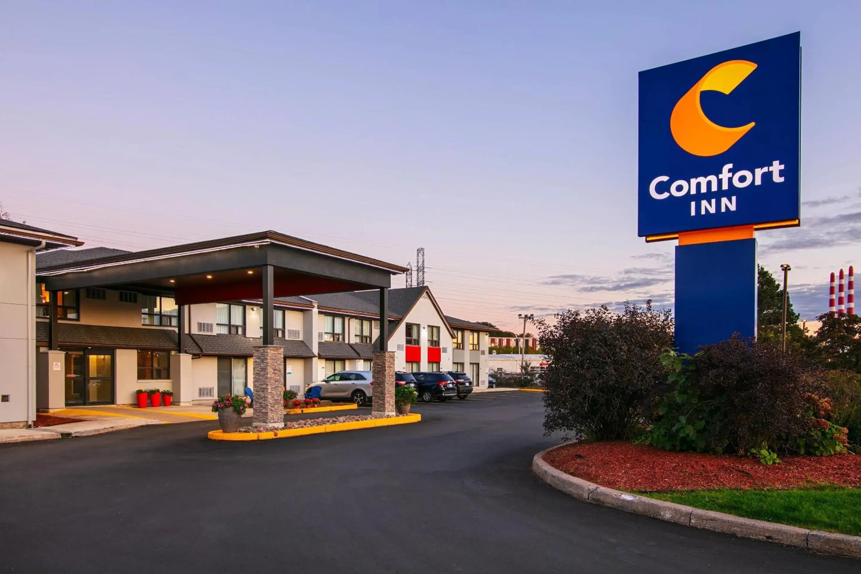 Property building in Comfort Inn Dartmouth Property building in Comfort Inn Dartmouth