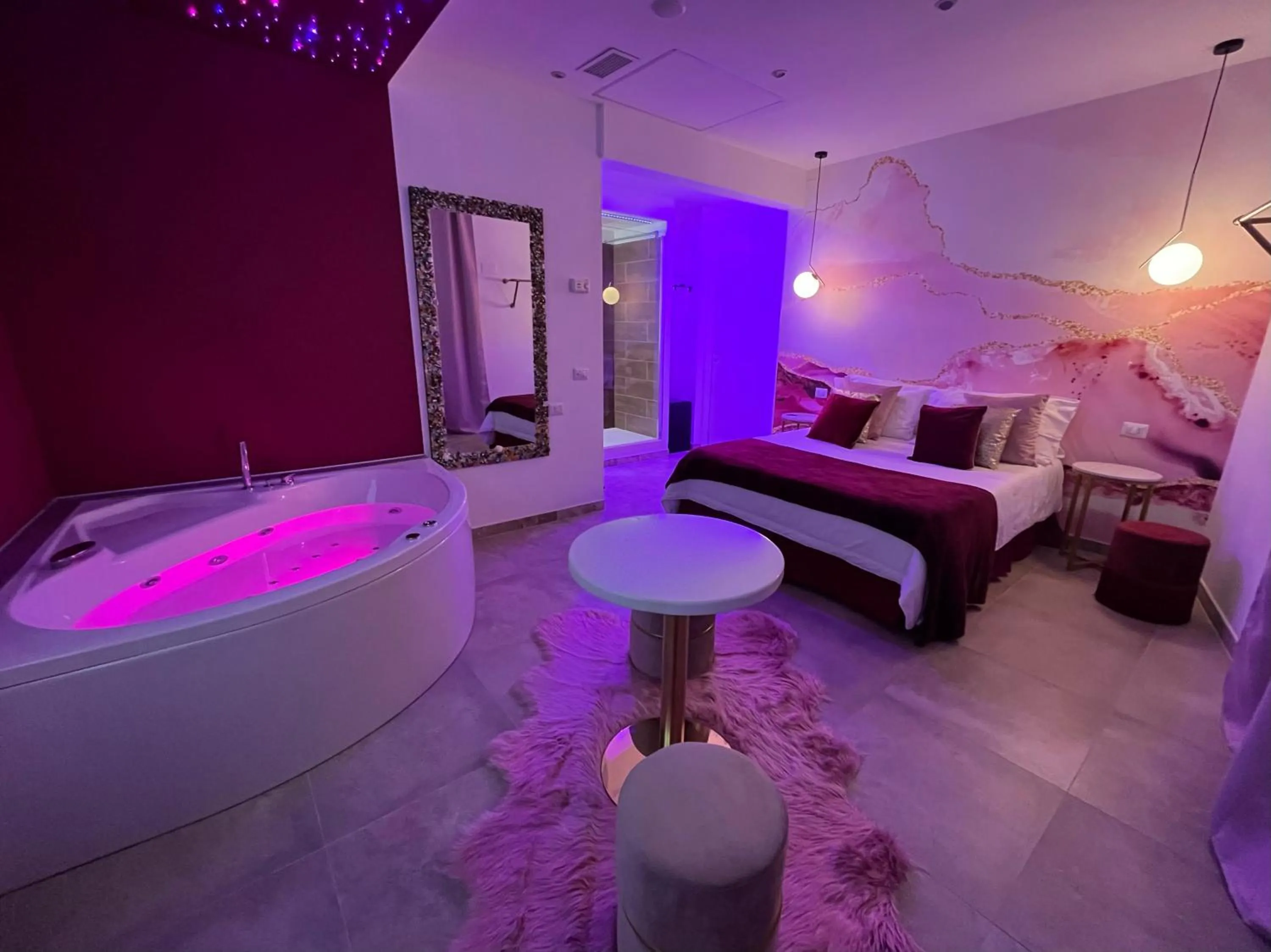 Hot Tub, Bed in Relais Viesti B&B