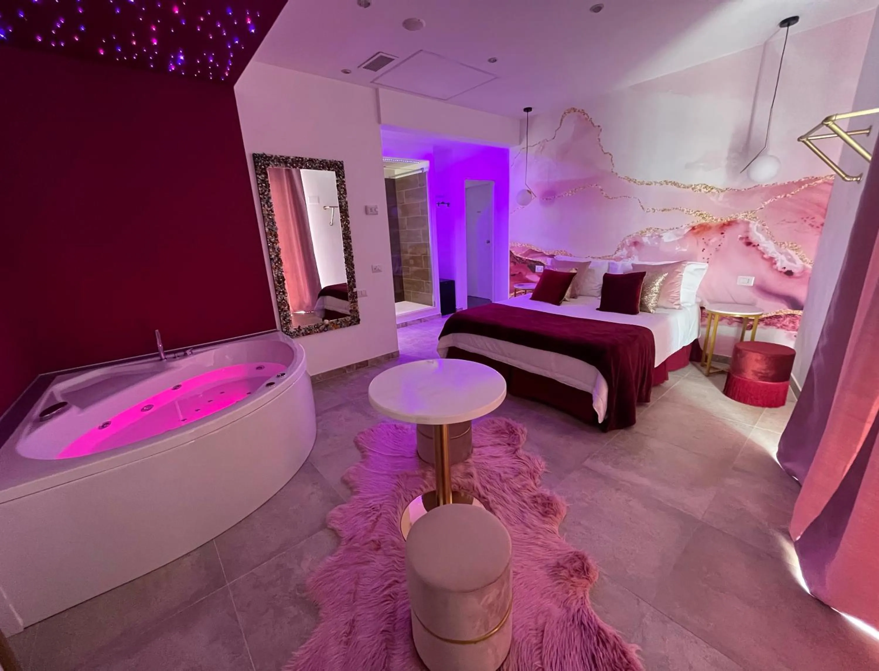 Hot Tub, Bed in Relais Viesti B&B