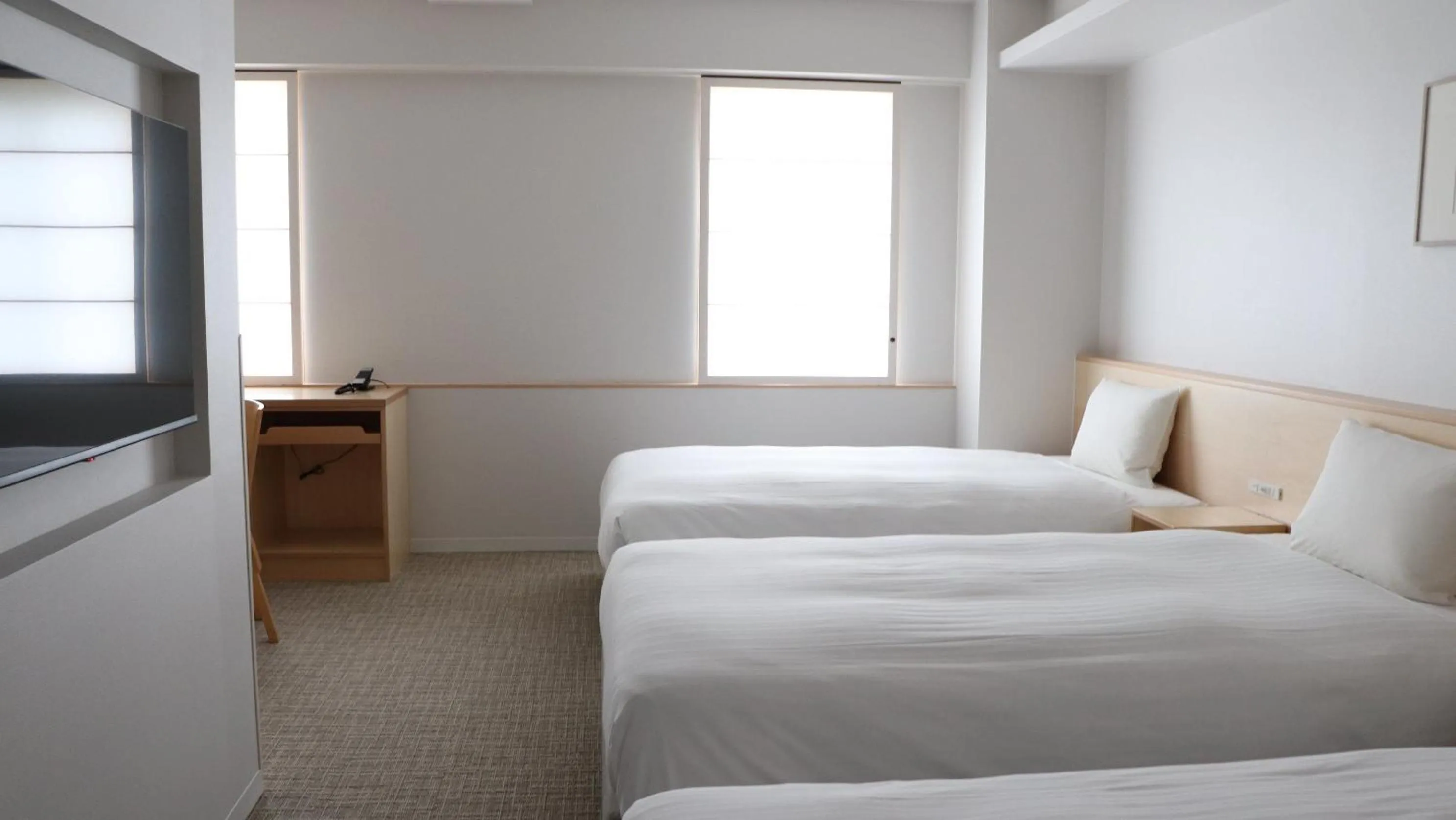 Photo of the whole room, Bed in Shin-Osaka Station Hotel