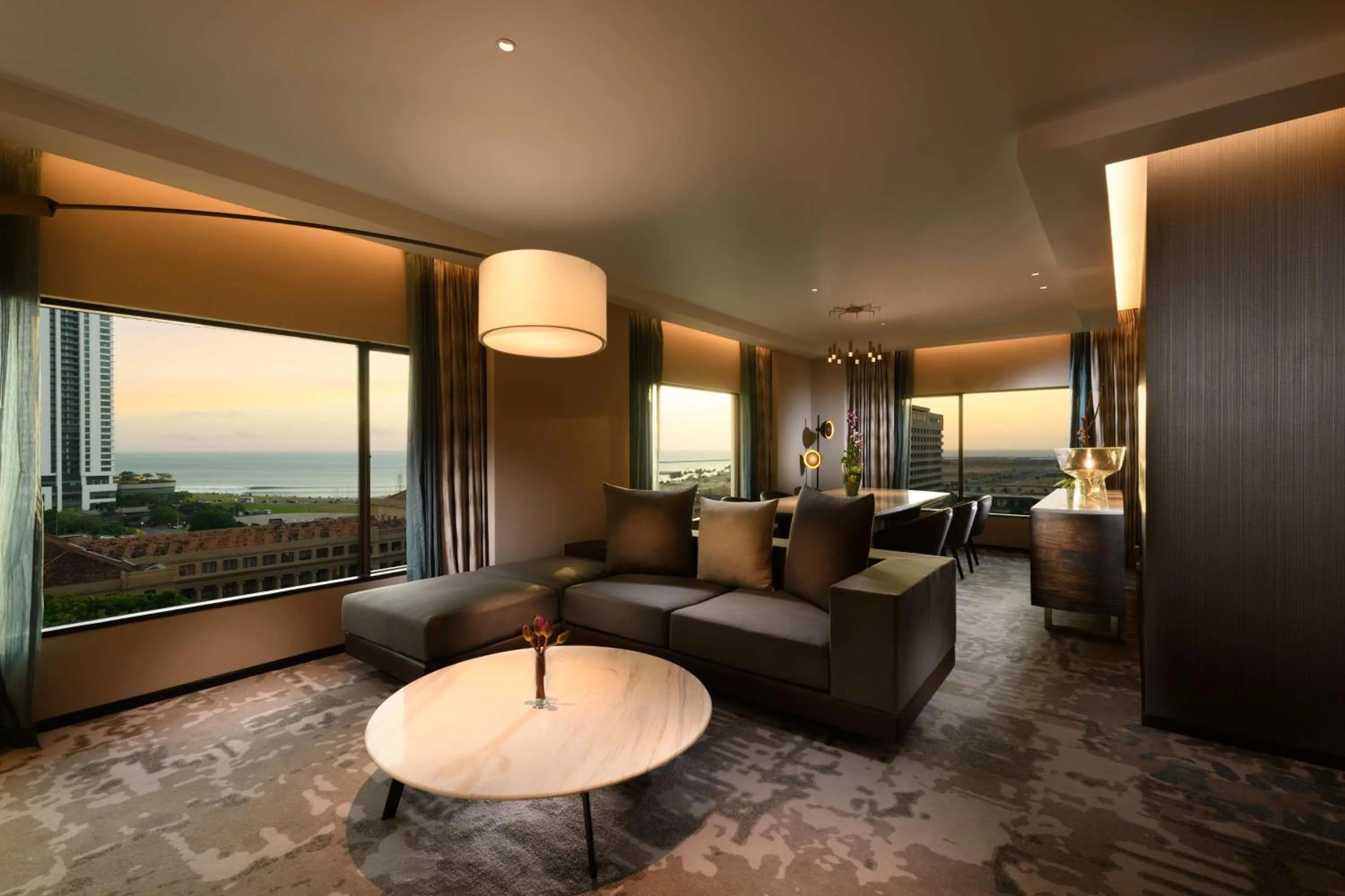 Living room in Hilton Colombo Hotel