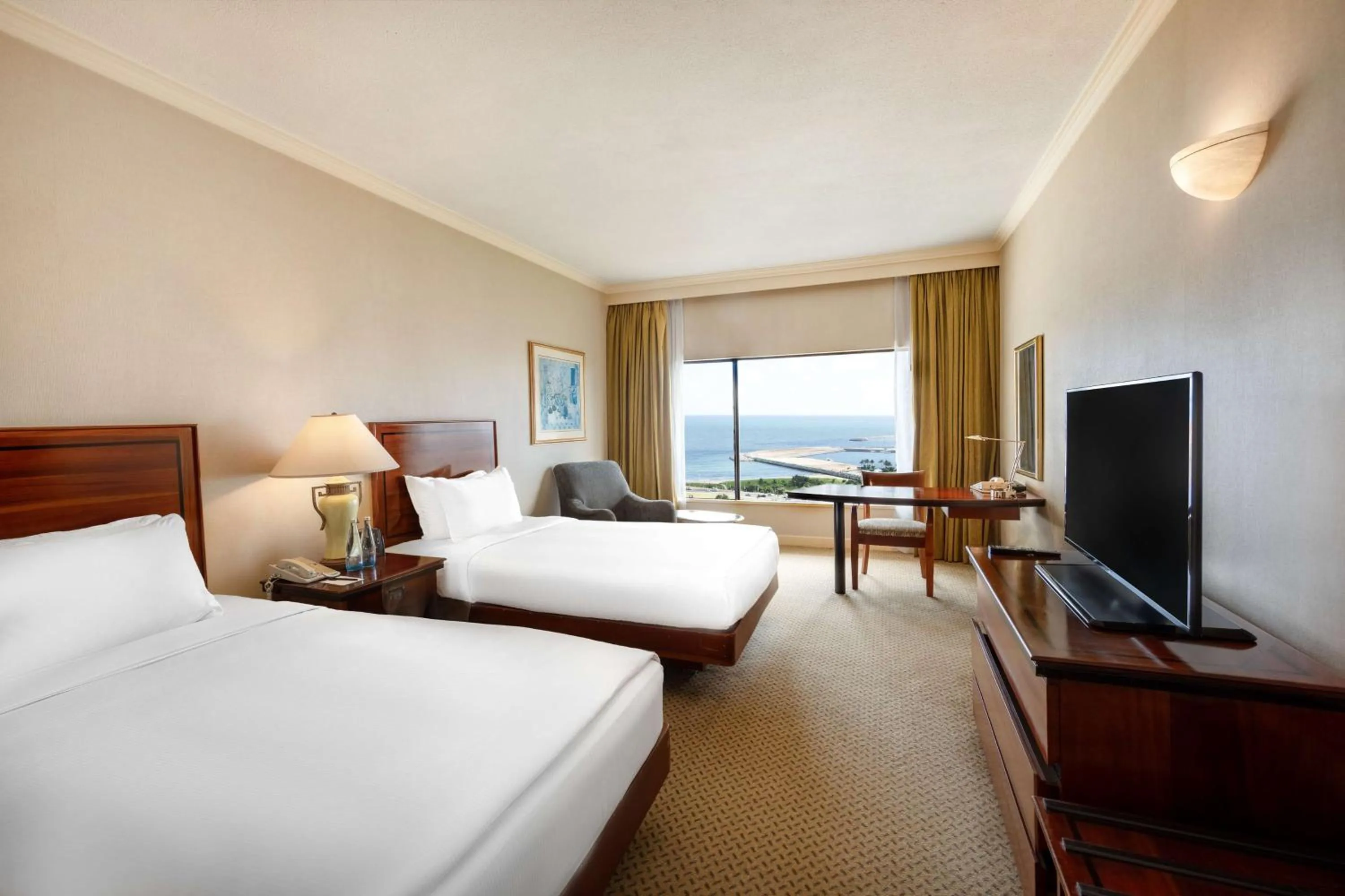 Bed in Hilton Colombo Hotel