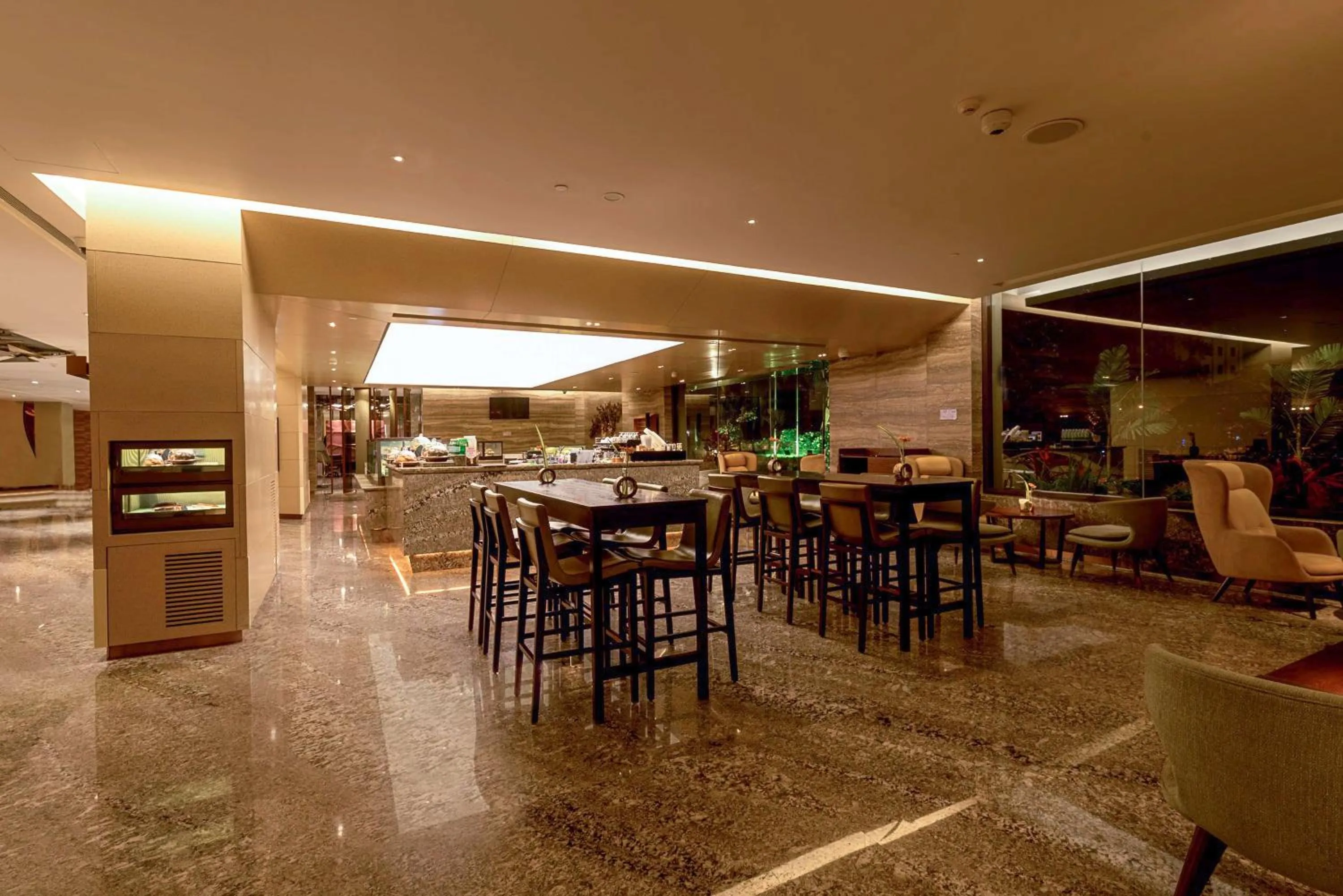 Restaurant/places to eat in Hilton Colombo Hotel