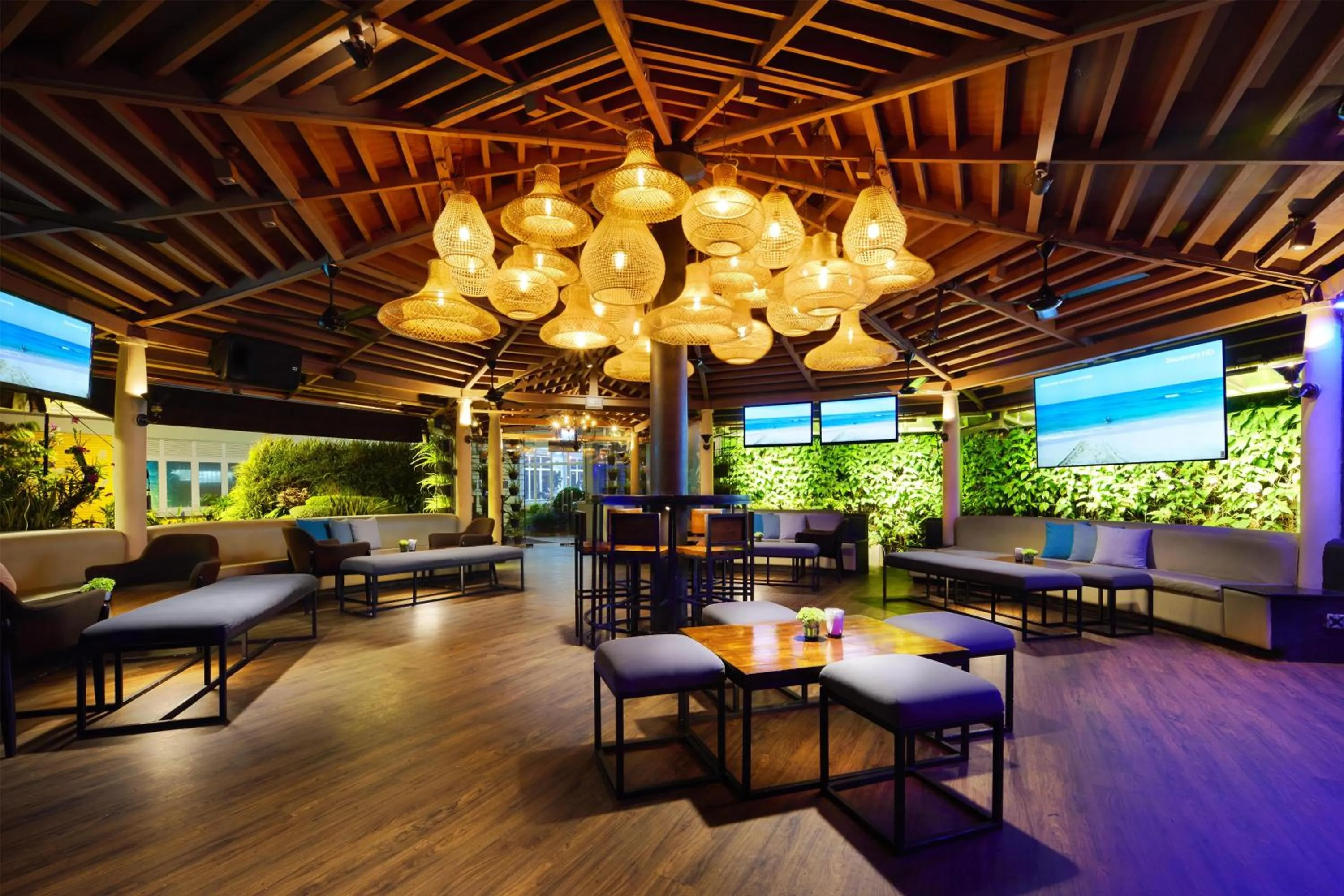 Lounge or bar in Hilton Colombo Hotel