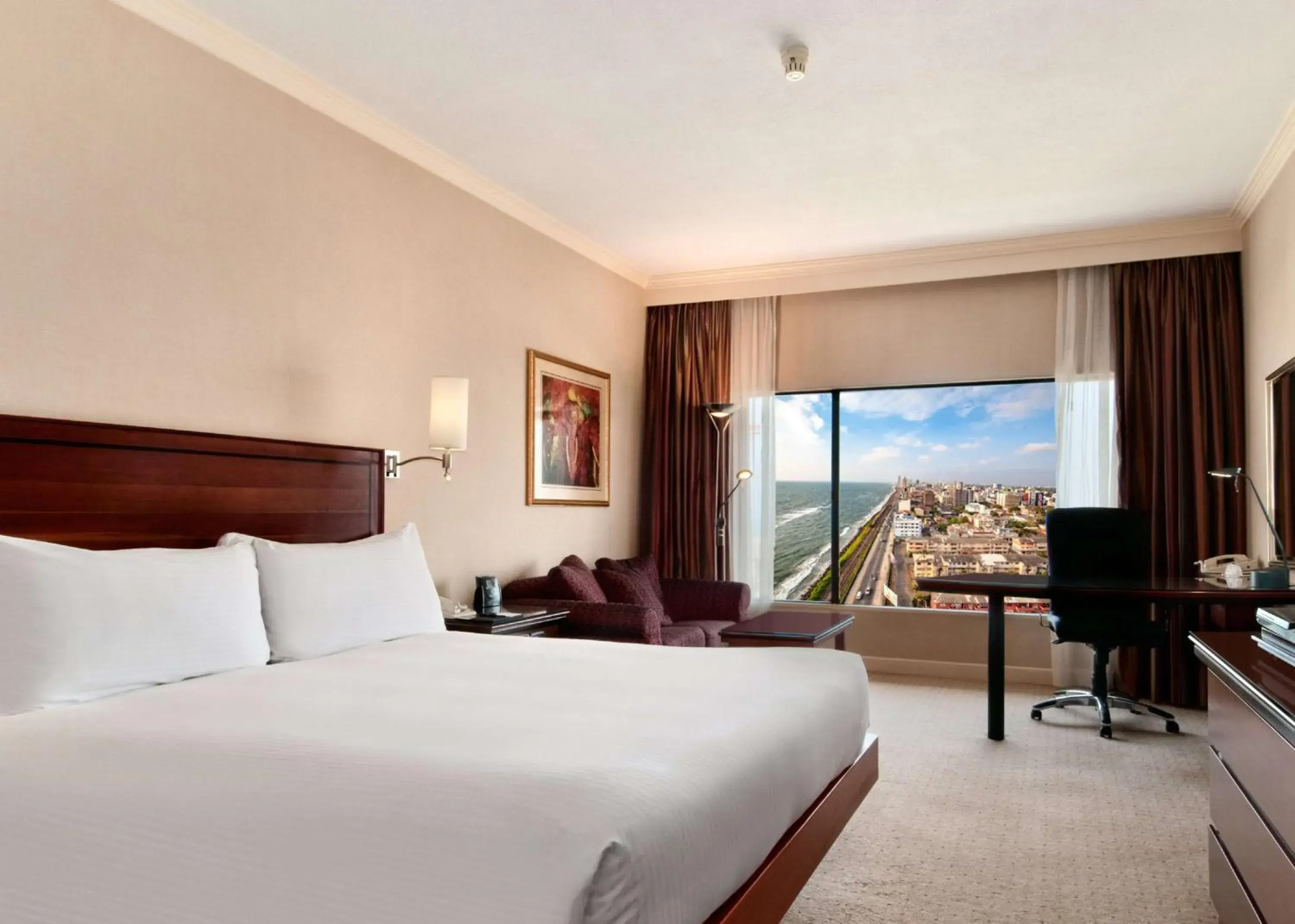 View (from property/room), Bed in Hilton Colombo Hotel View (from property/room), Bed in Hilton Colombo Hotel