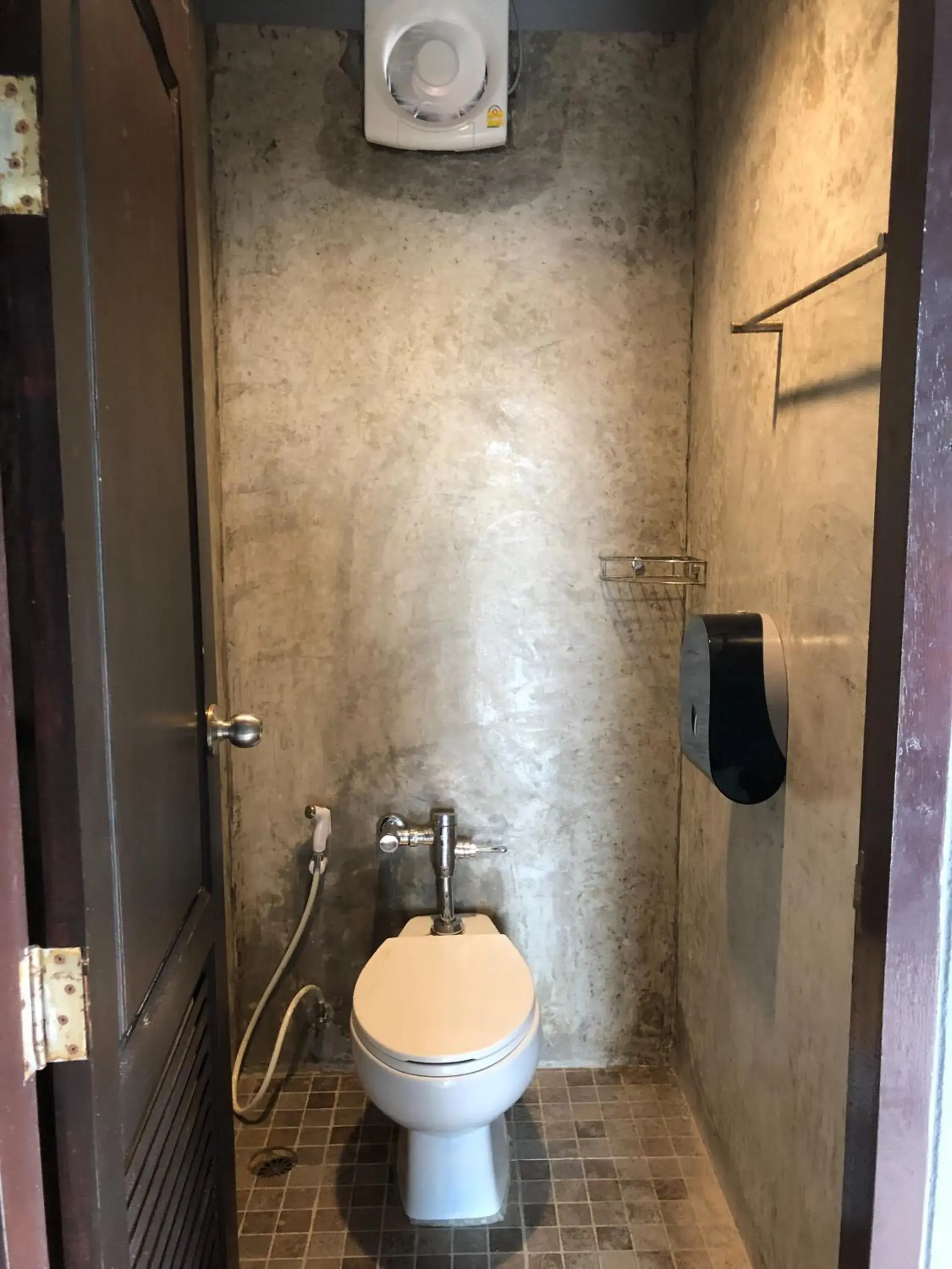 Bed in 12-Bed Female Dormitory Room in Aonang Sunset Hotel - SHA Extra Plus Bed in 12-Bed Female Dormitory Room in Aonang Sunset Hotel - SHA Extra Plus