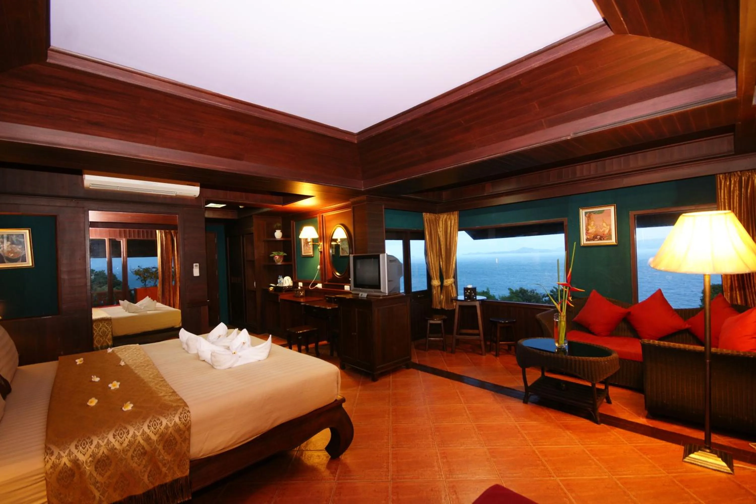 Photo of the whole room, Bed in Sea Breeze Resort - SHA Plus