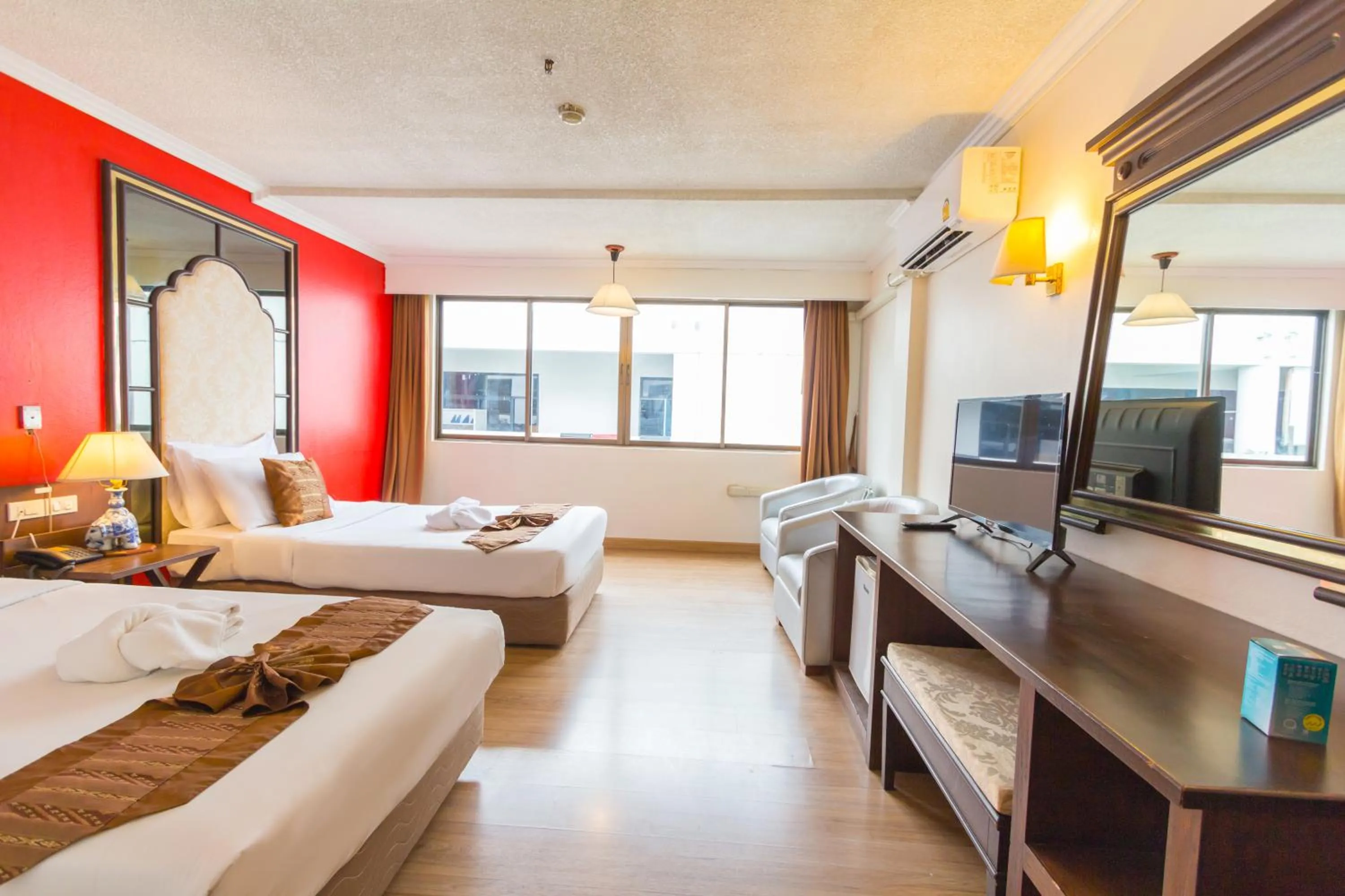 Bed in BP Chiangmai City Hotel