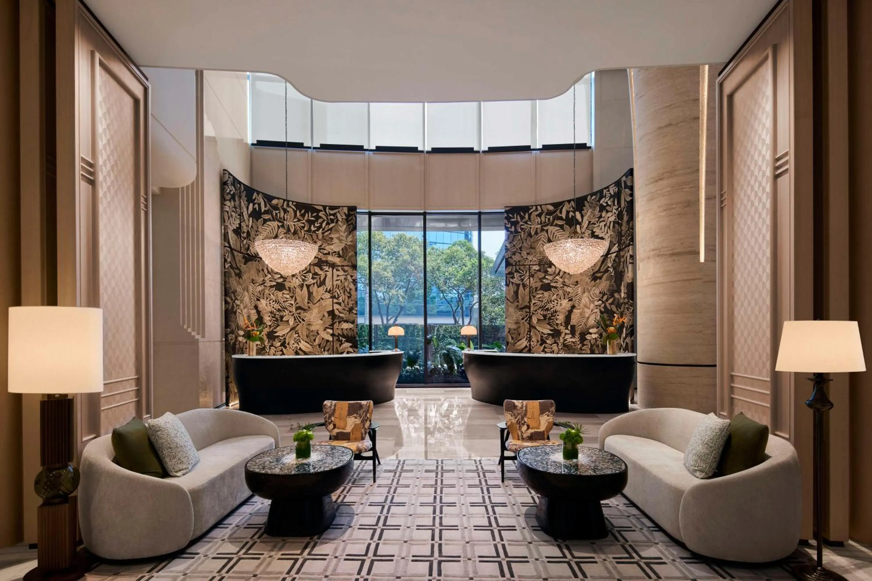 Lobby or reception in Hilton Shanghai City Center -Steps from iconic landmarks Wukang Mansion and Jing'an Temple