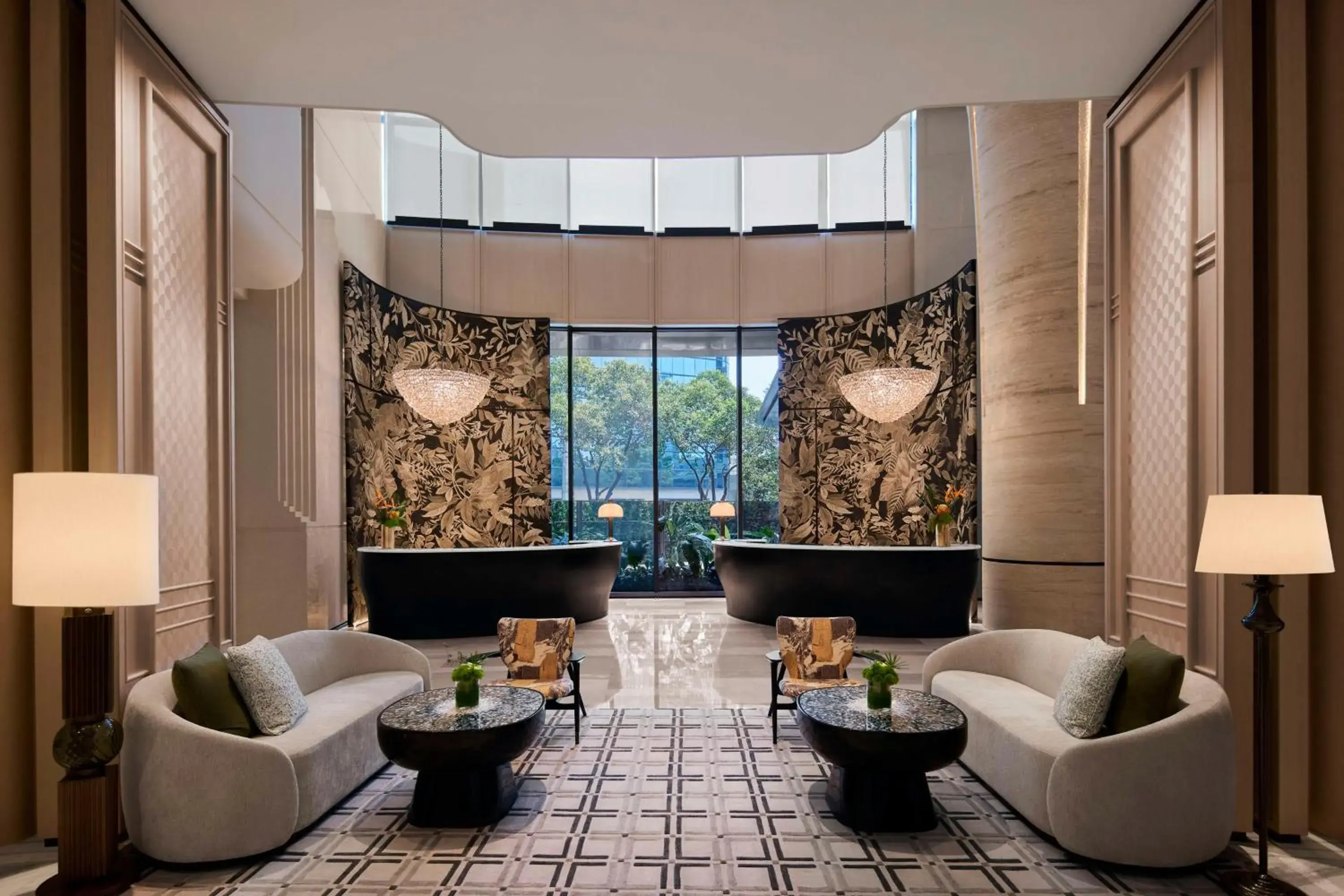 Lobby or reception in Hilton Shanghai City Center -Steps from iconic landmarks Wukang Mansion and Jing'an Temple Lobby or reception in Hilton Shanghai City Center -Steps from iconic landmarks Wukang Mansion and Jing'an Temple