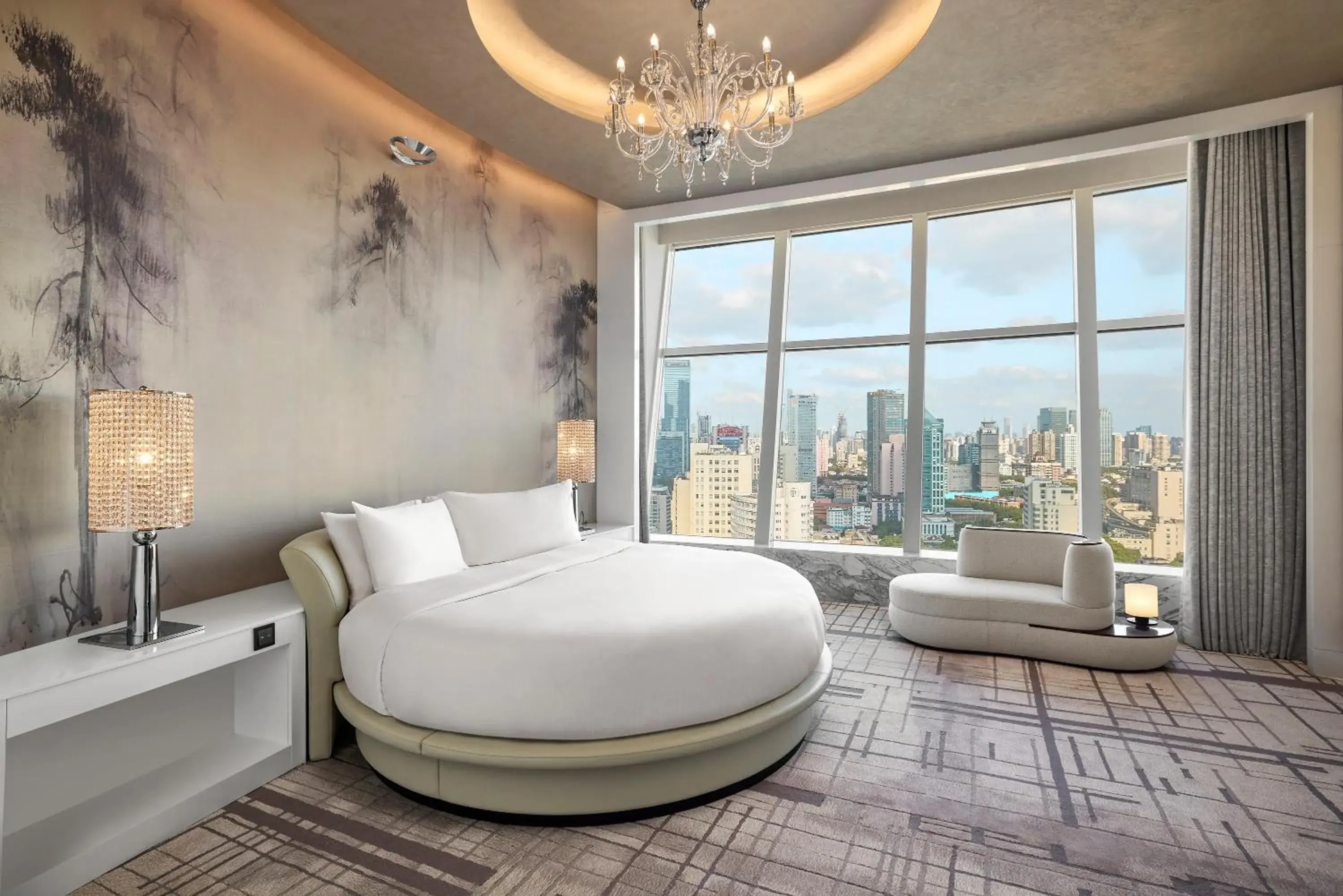 Bedroom, Bed in Hilton Shanghai City Center -Steps from iconic landmarks Wukang Mansion and Jing'an Temple Bedroom, Bed in Hilton Shanghai City Center -Steps from iconic landmarks Wukang Mansion and Jing'an Temple