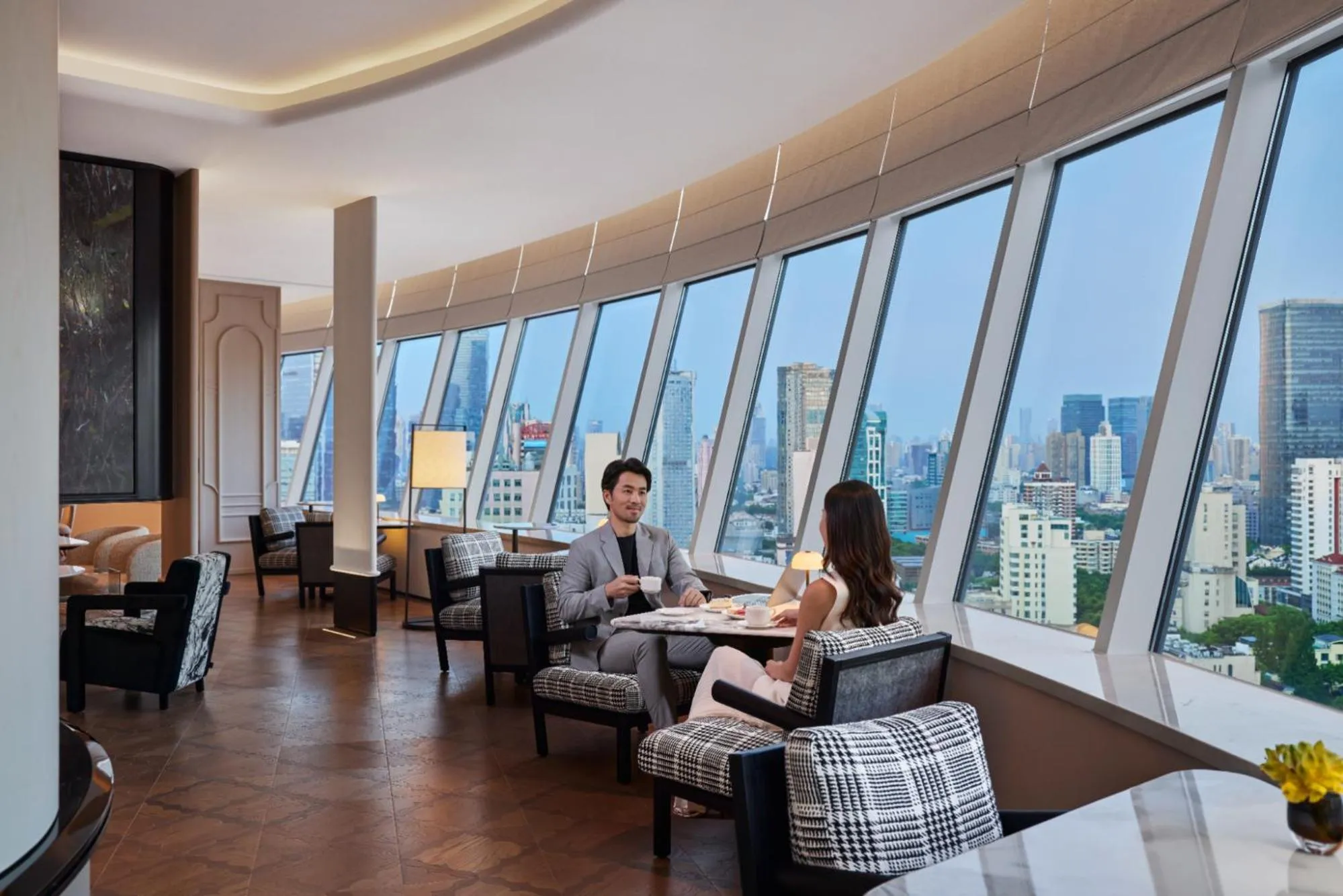 Restaurant/places to eat in Hilton Shanghai City Center -Steps from iconic landmarks Wukang Mansion and Jing'an Temple