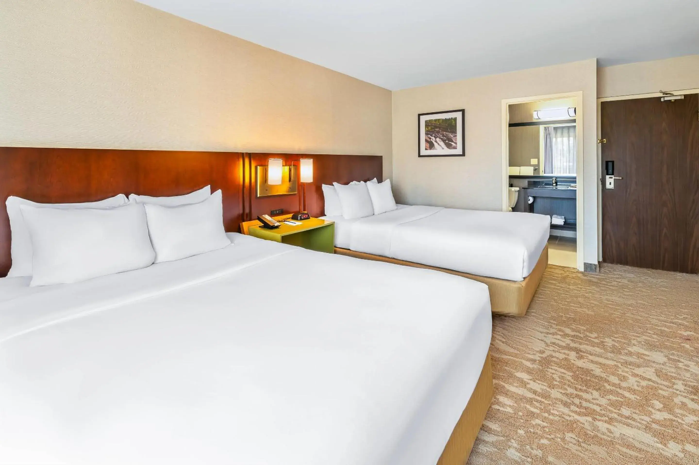 Bedroom, Bed in Comfort Inn Bedroom, Bed in Comfort Inn