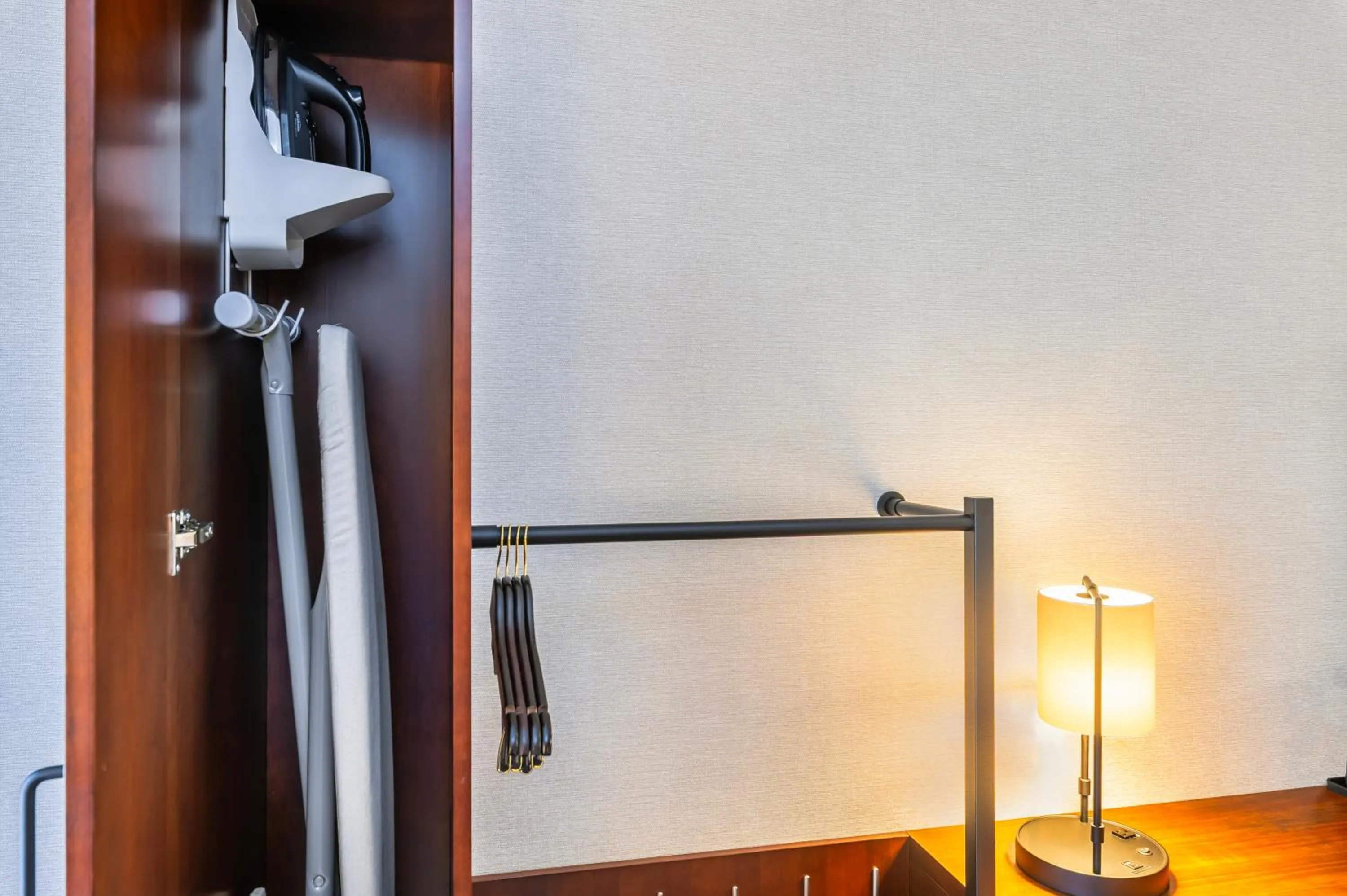 wardrobe in Comfort Inn