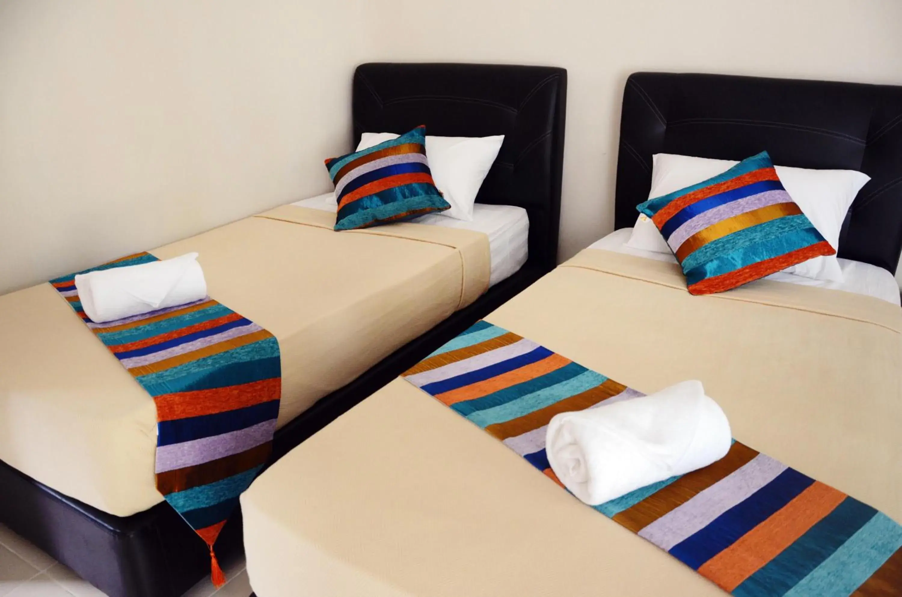 Bed in Sunset Bay Cottage Bed in Sunset Bay Cottage