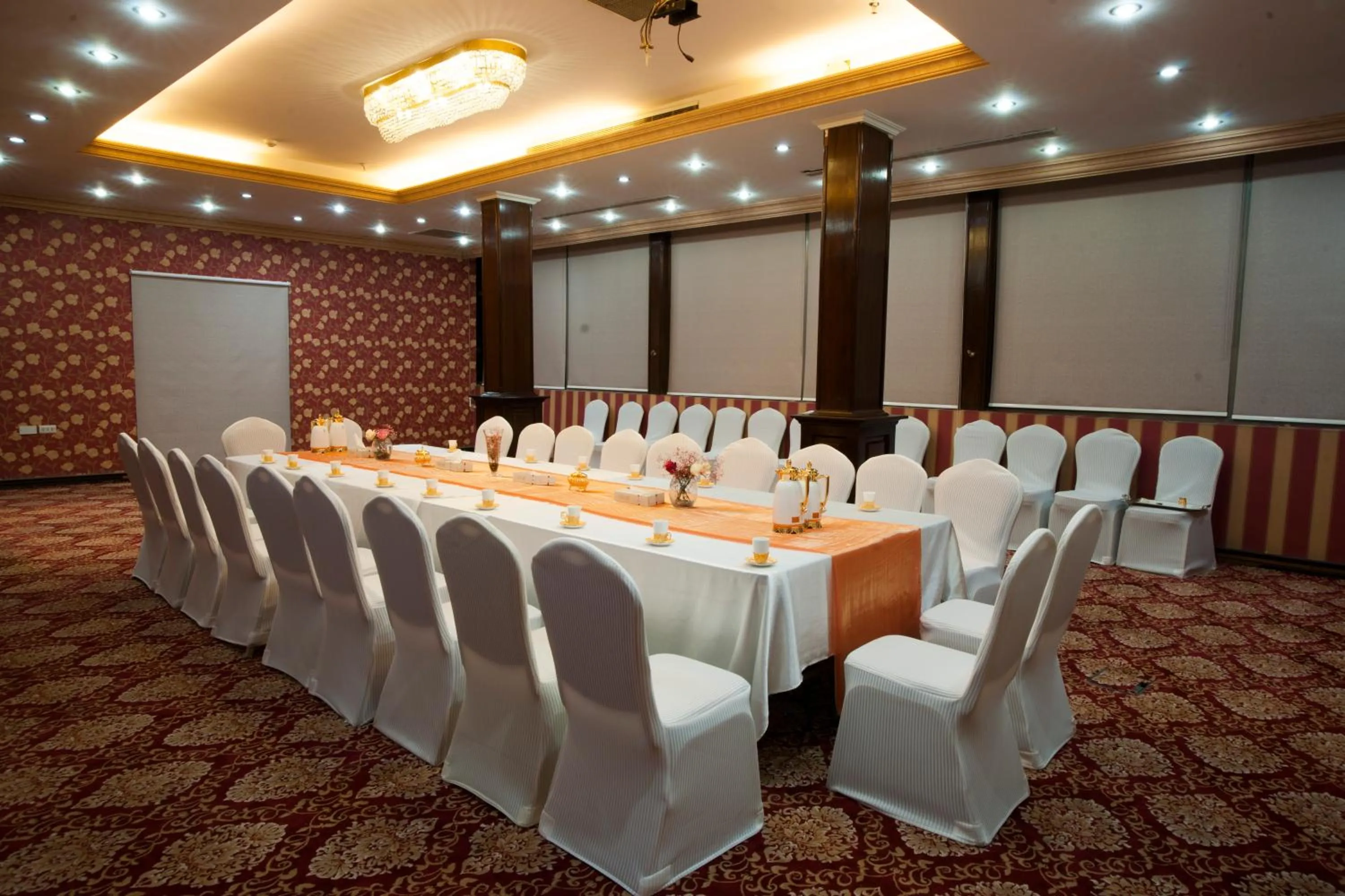 Meeting/conference room in Al Azhar Hotel Jeddah