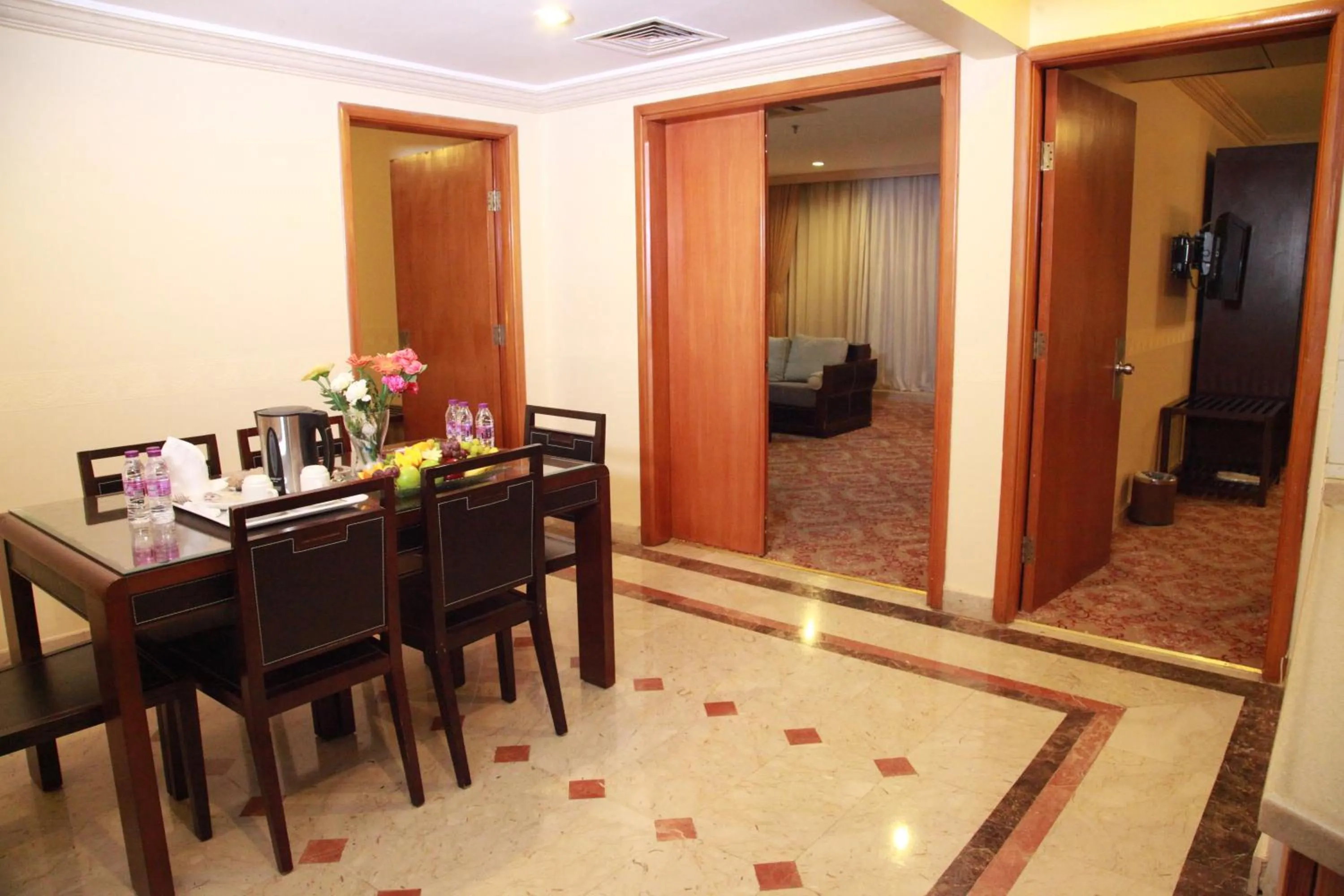 Dining area in Al Azhar Hotel Jeddah
