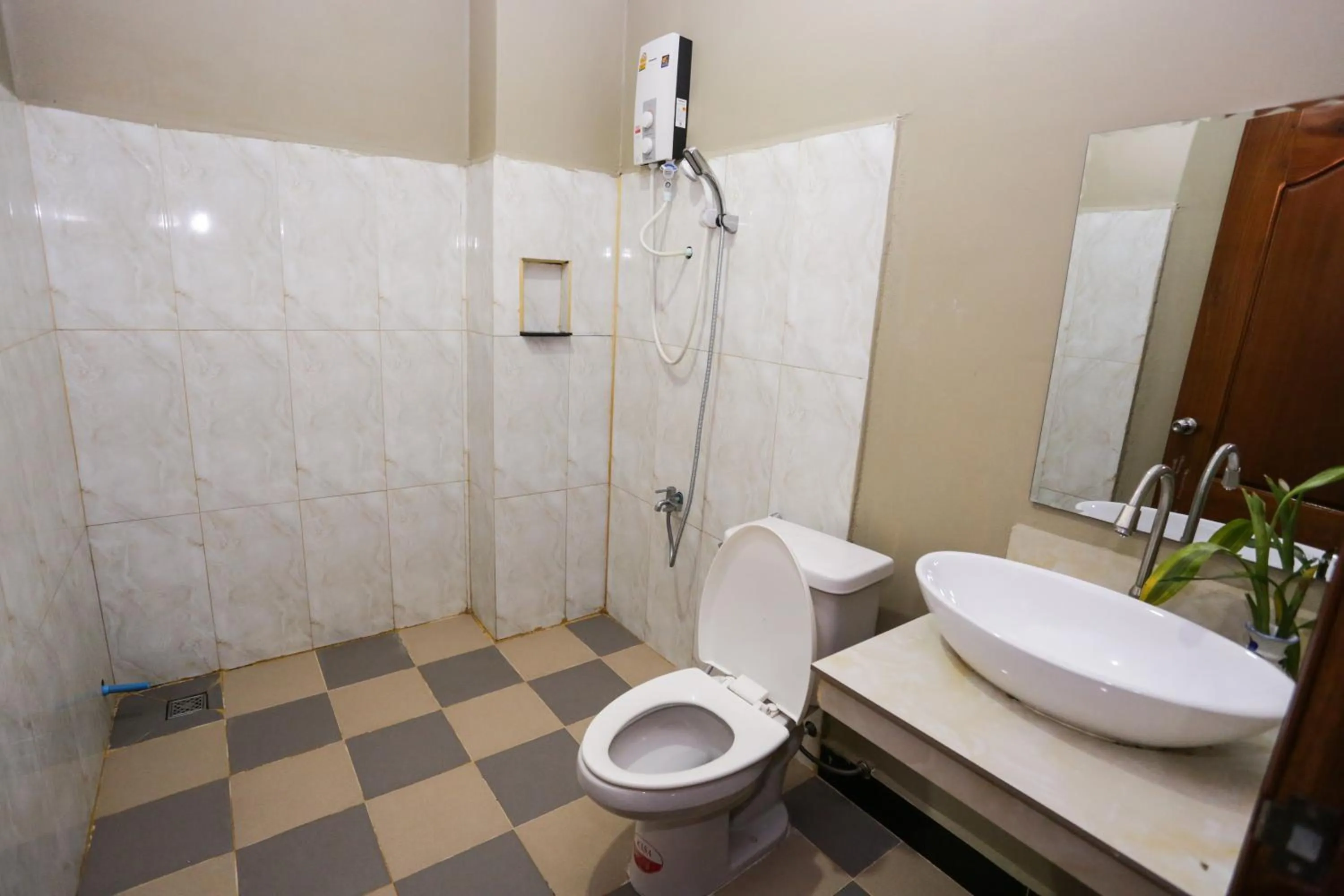 Bathroom in Blue Diamond Hostel