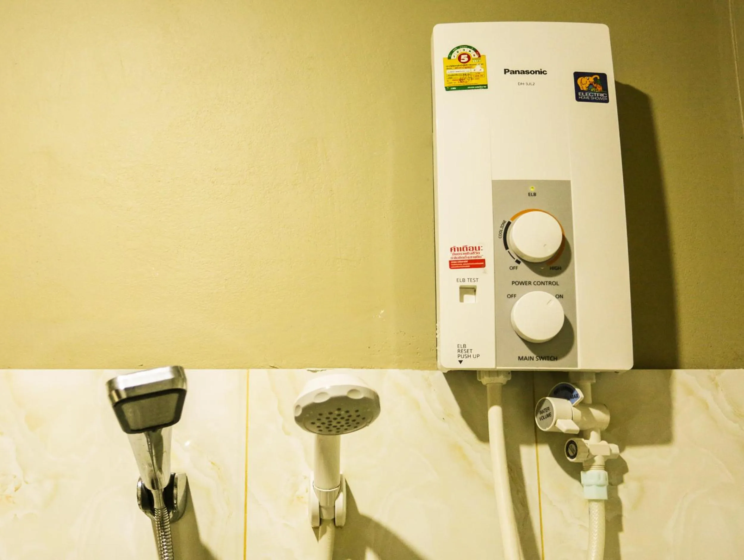 Bathroom in Blue Diamond Hostel