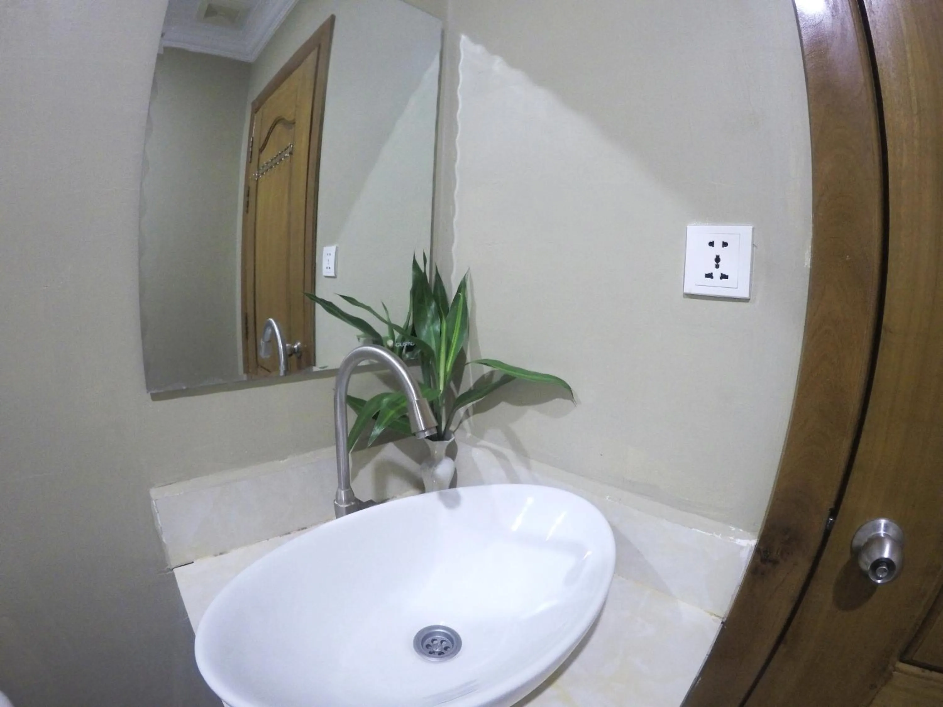 Bathroom in Blue Diamond Hostel