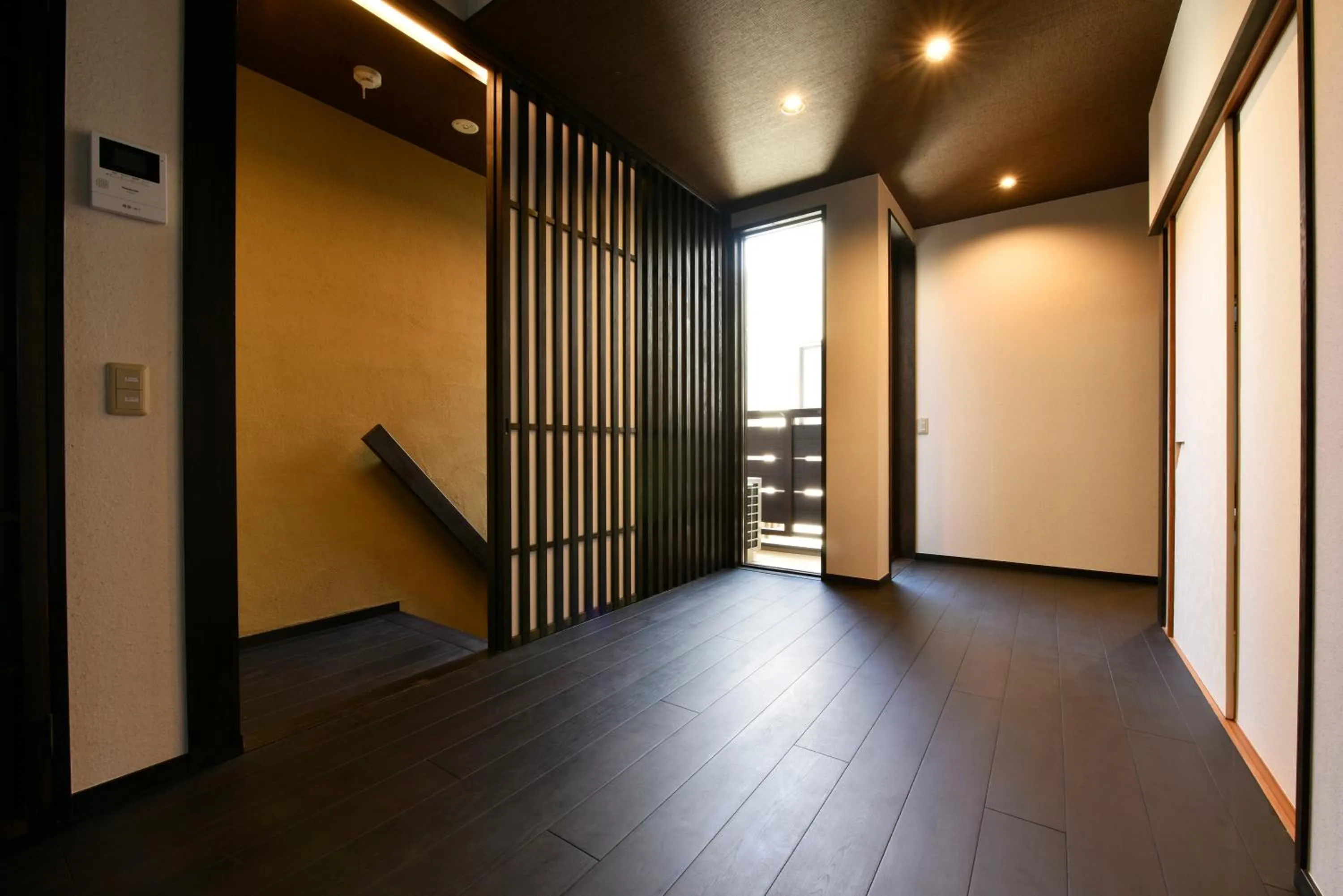 Photo of the whole room in Shibashi Umeyacho