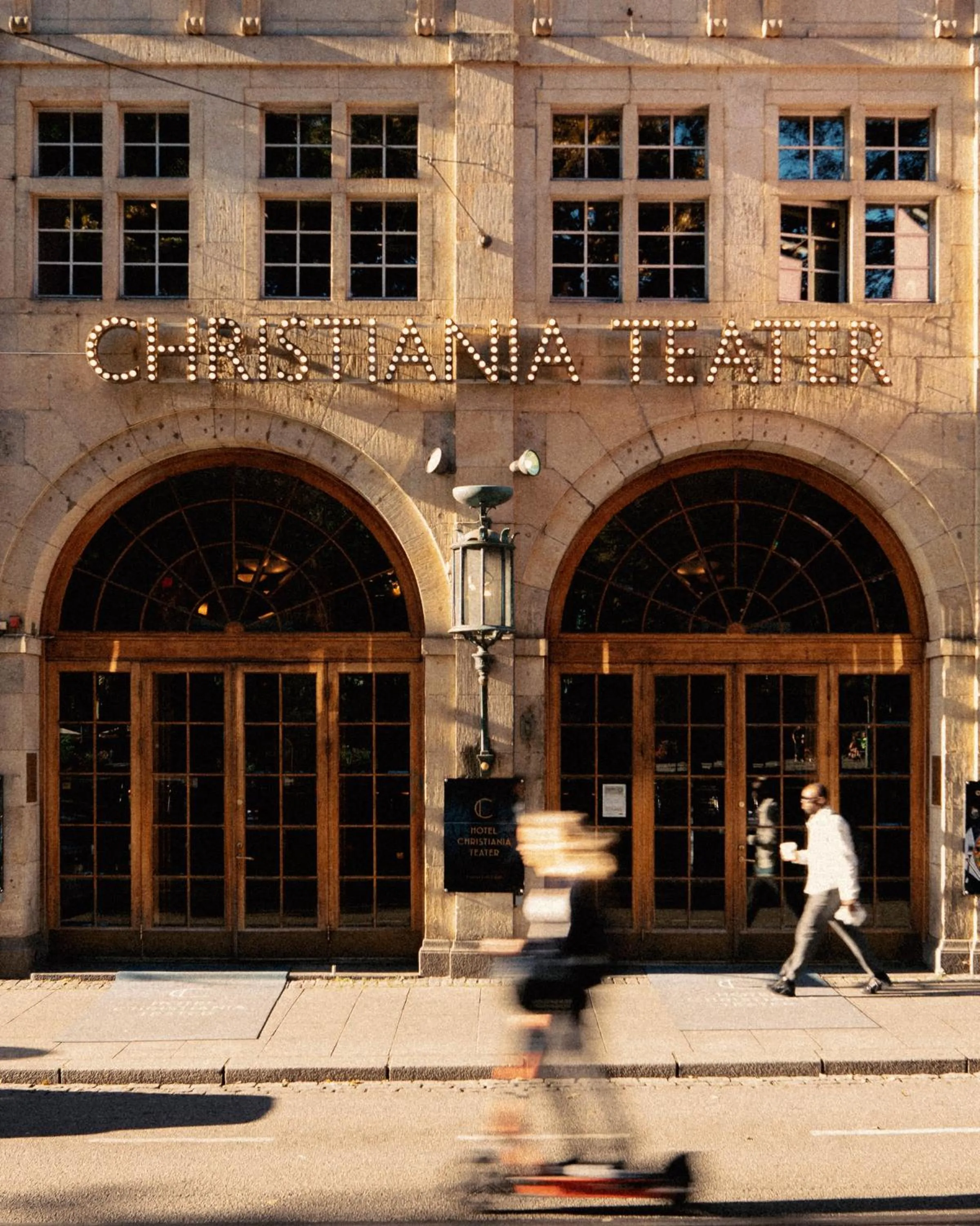 Facade/entrance in Hotel Christiania Teater