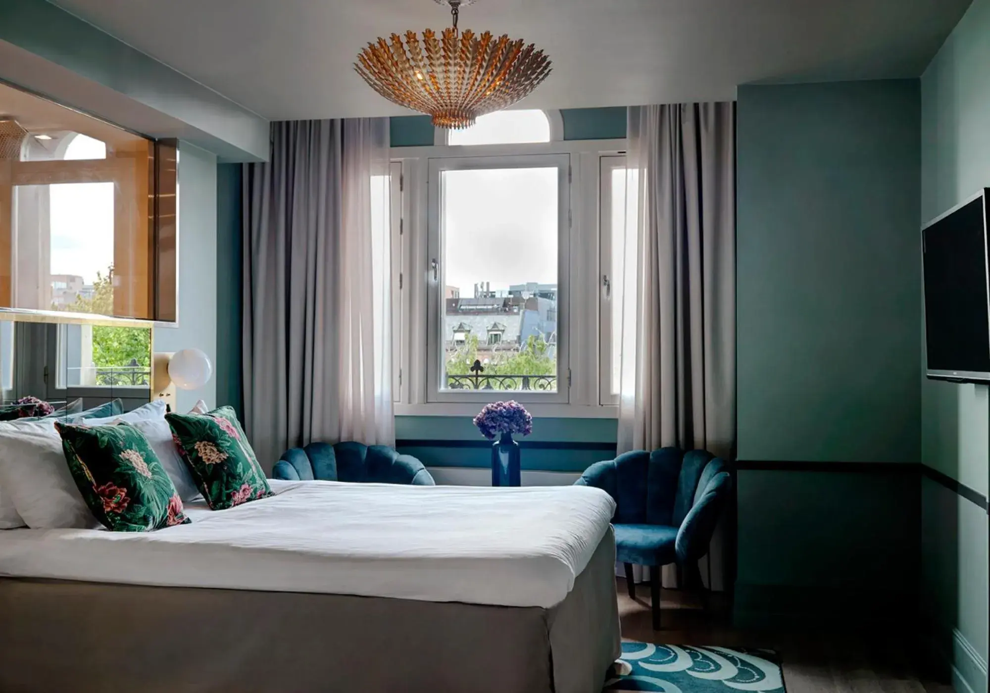 TV and multimedia, Bed in Hotel Christiania Teater TV and multimedia, Bed in Hotel Christiania Teater