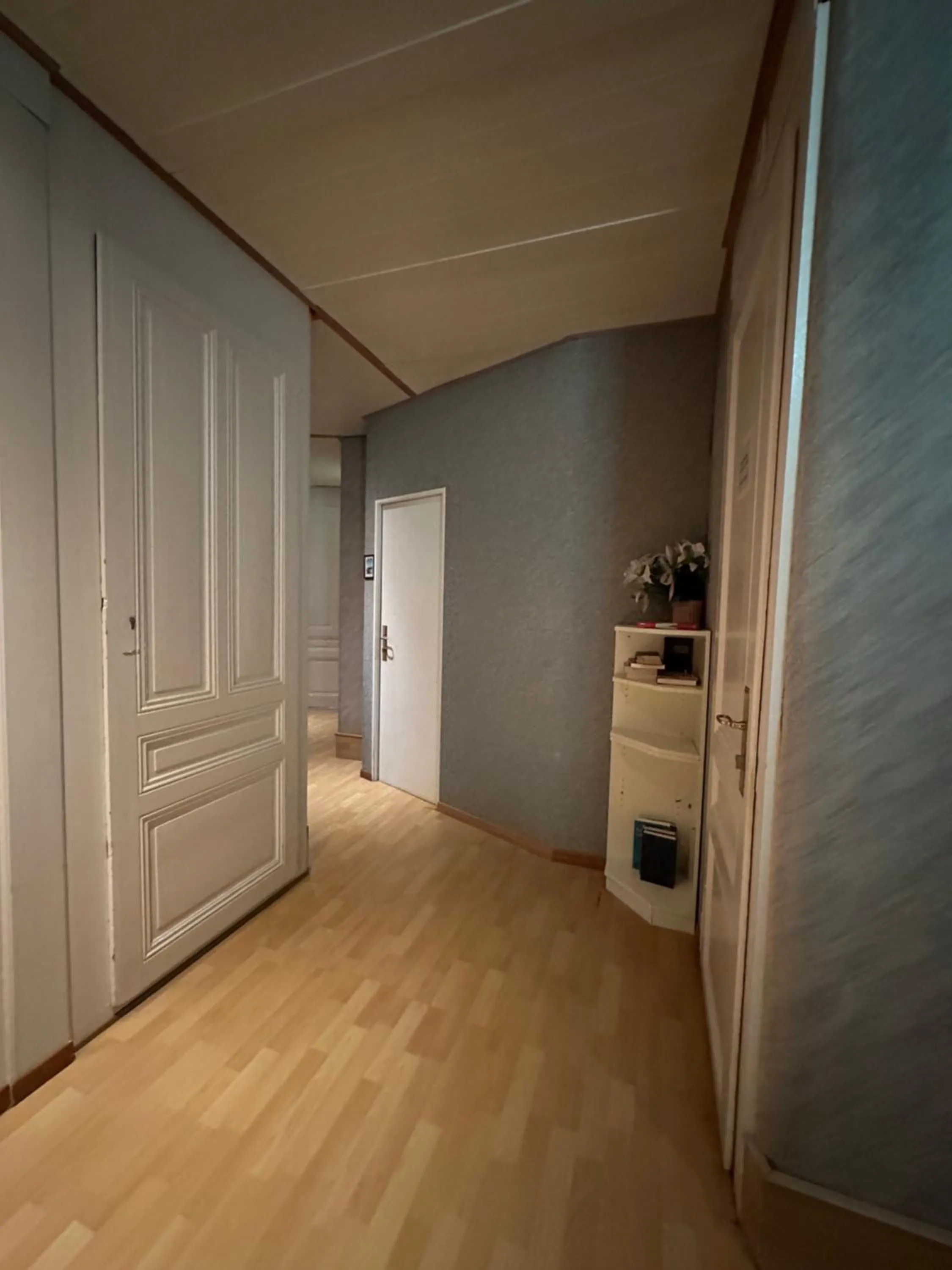 Property building in Hotel des Tourelles