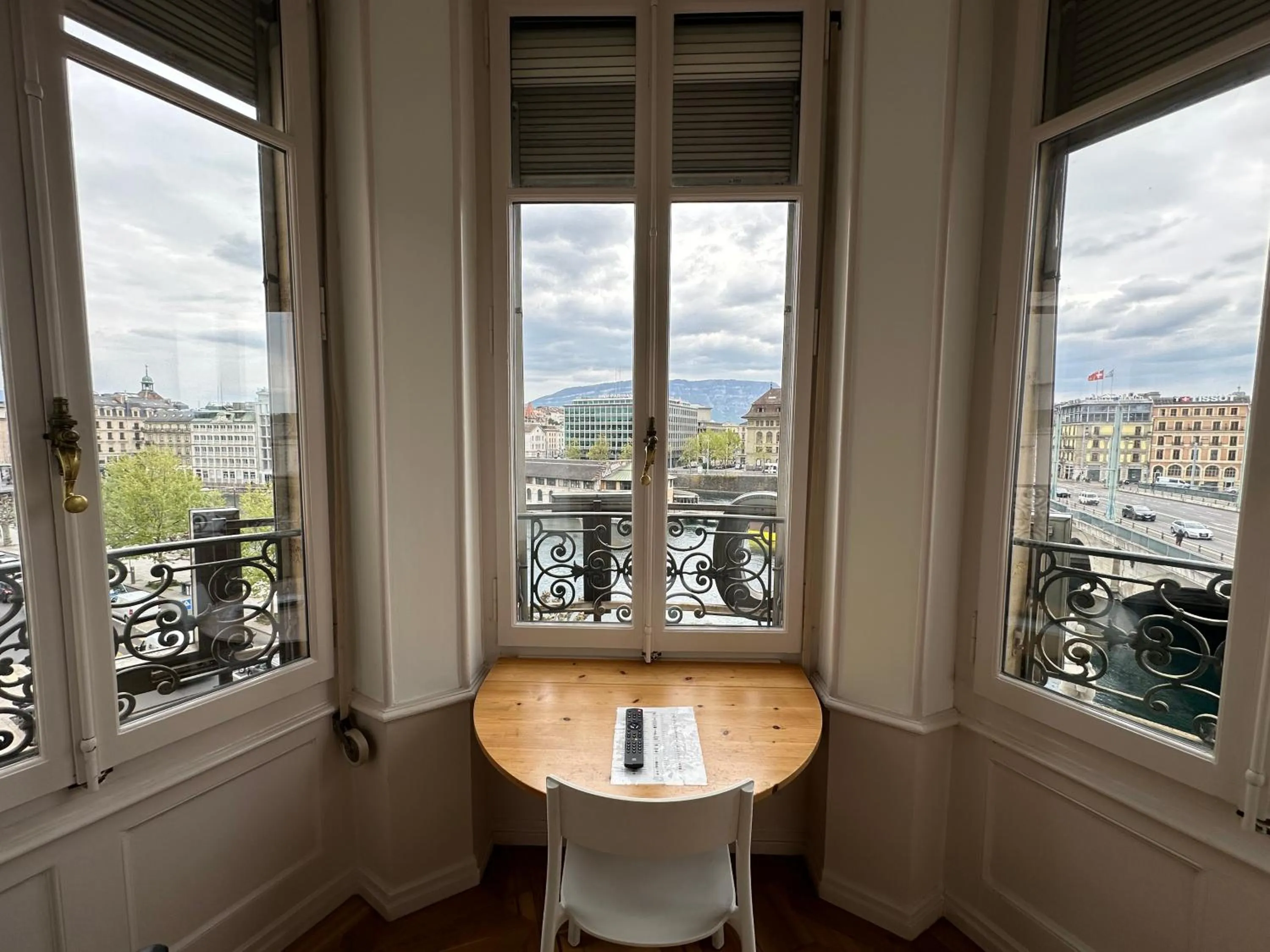 Day in Hotel des Tourelles