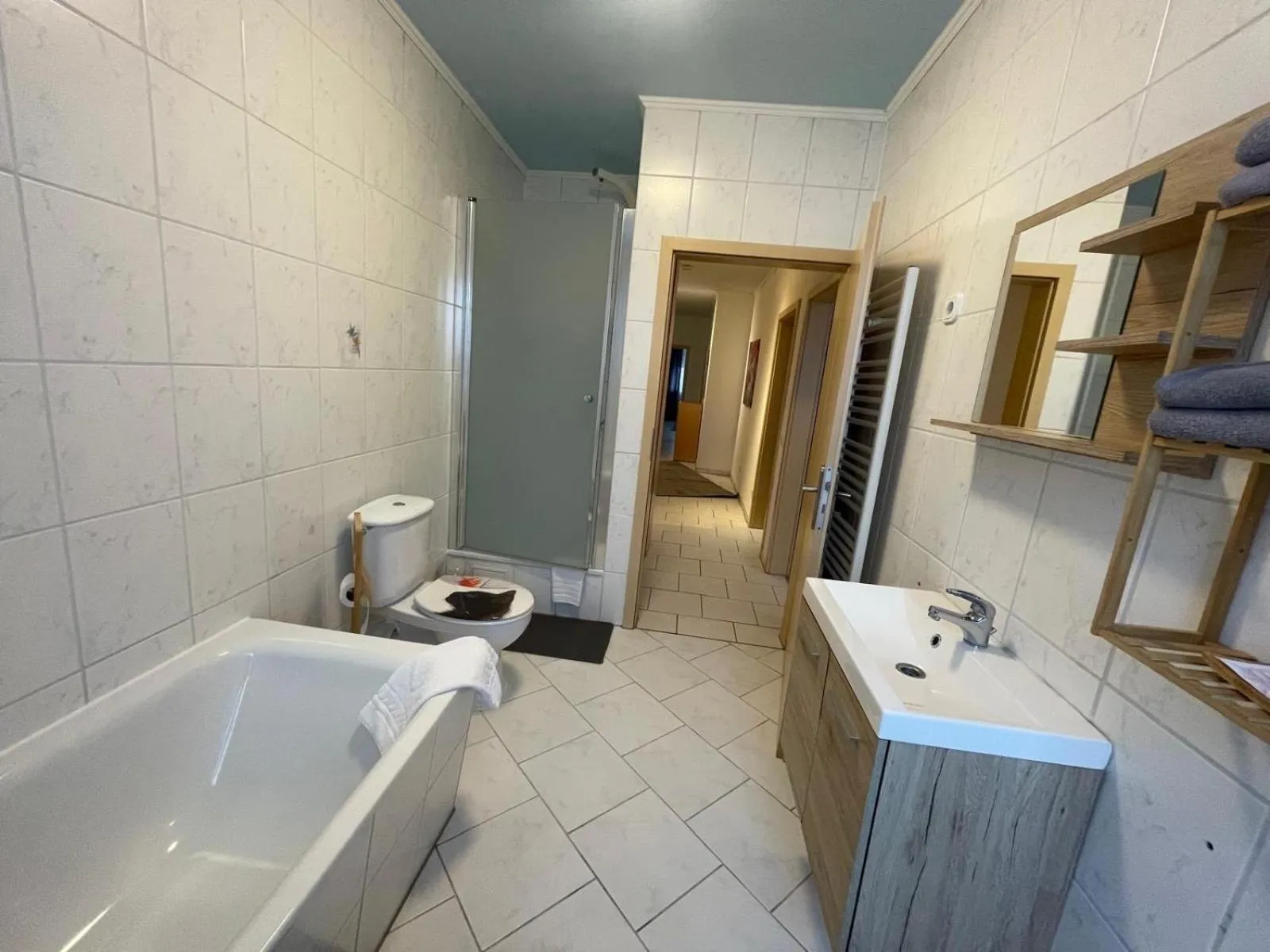 Bathroom in Heppenheimer Hof Hotel