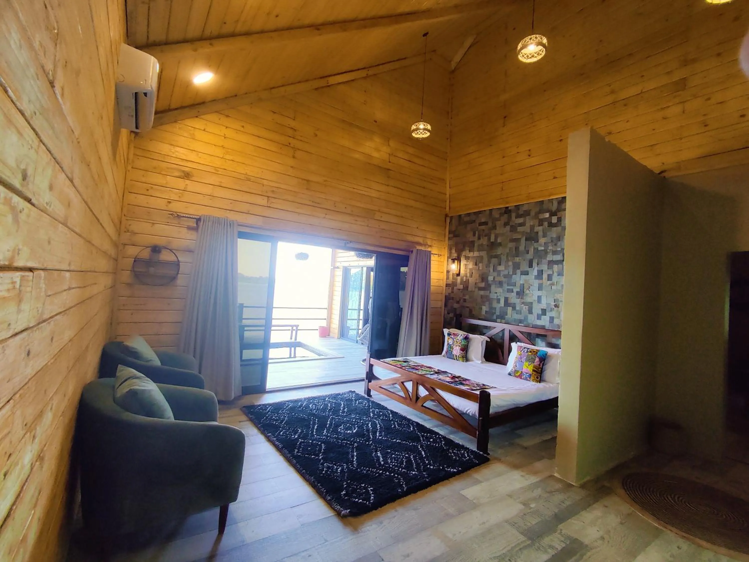 Bed in Wag Hill Lodge & Spa