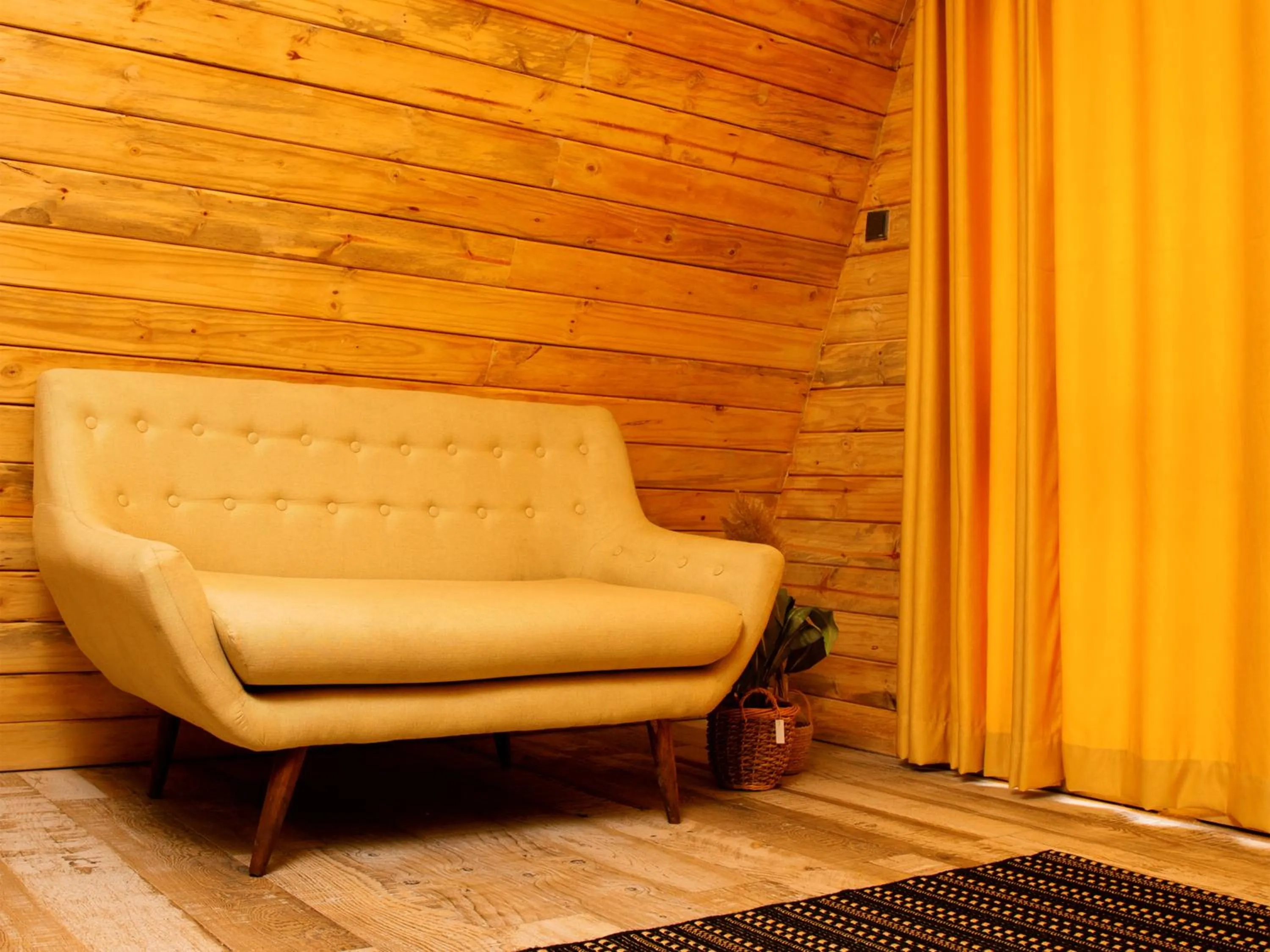 Living room in Wag Hill Lodge & Spa