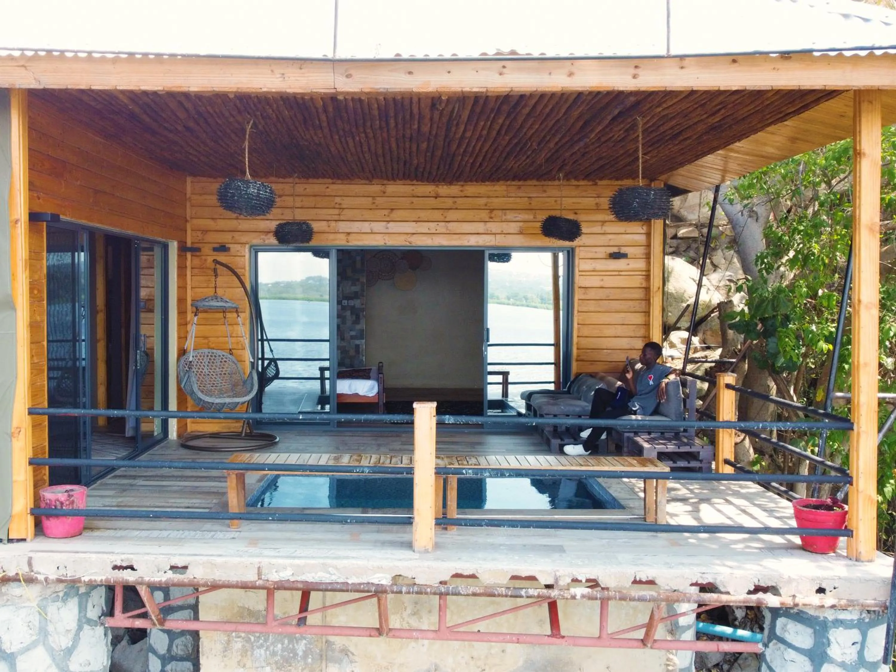 Patio in Wag Hill Lodge & Spa