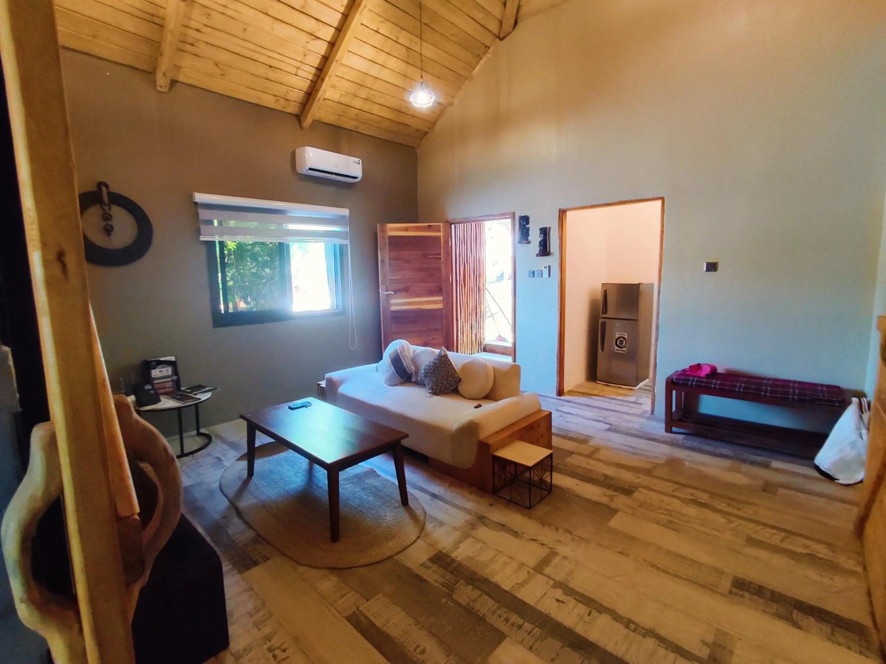 TV and multimedia in Wag Hill Lodge & Spa