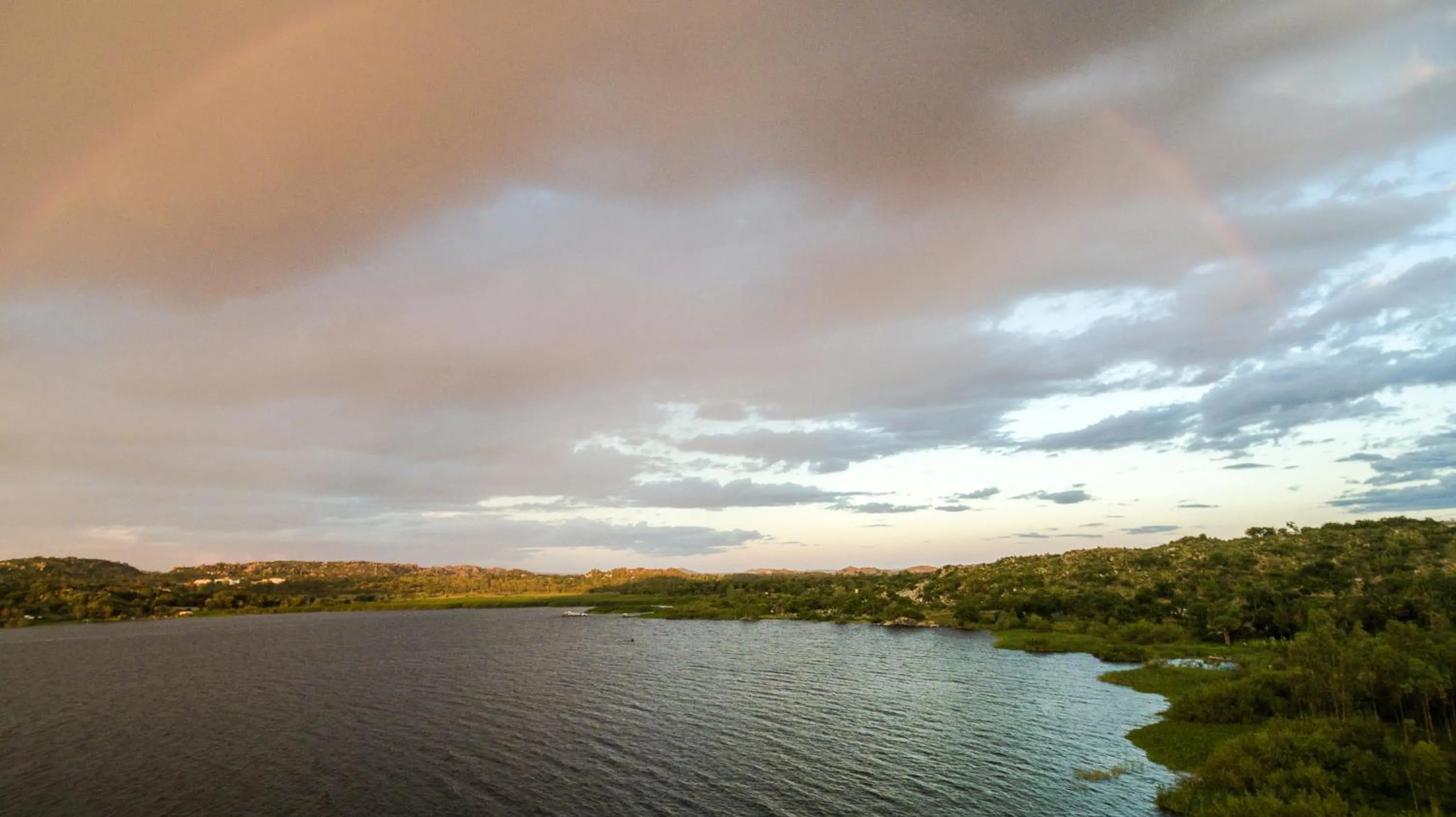 Natural landscape in Wag Hill Lodge & Spa