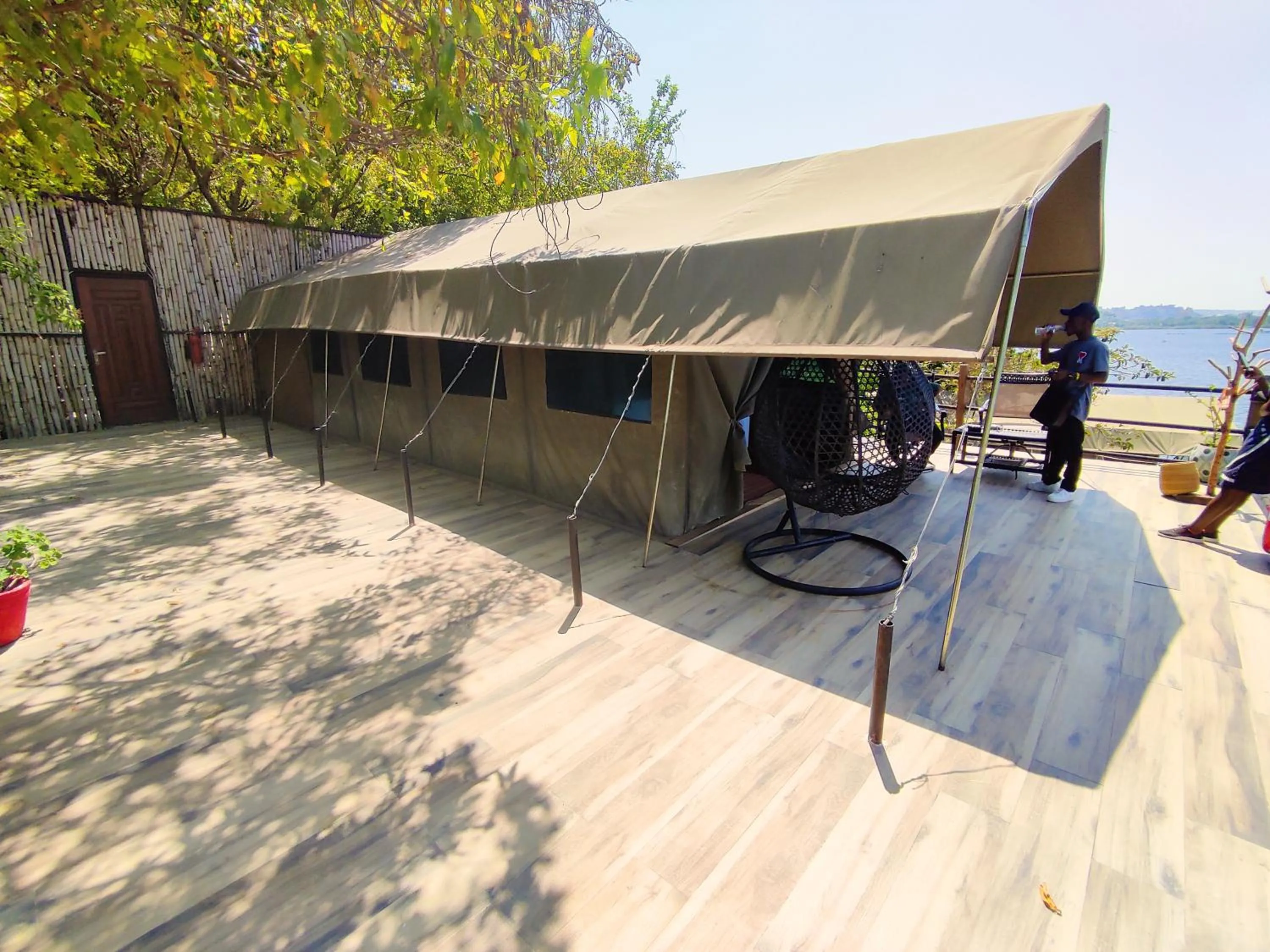 Patio in Wag Hill Lodge & Spa