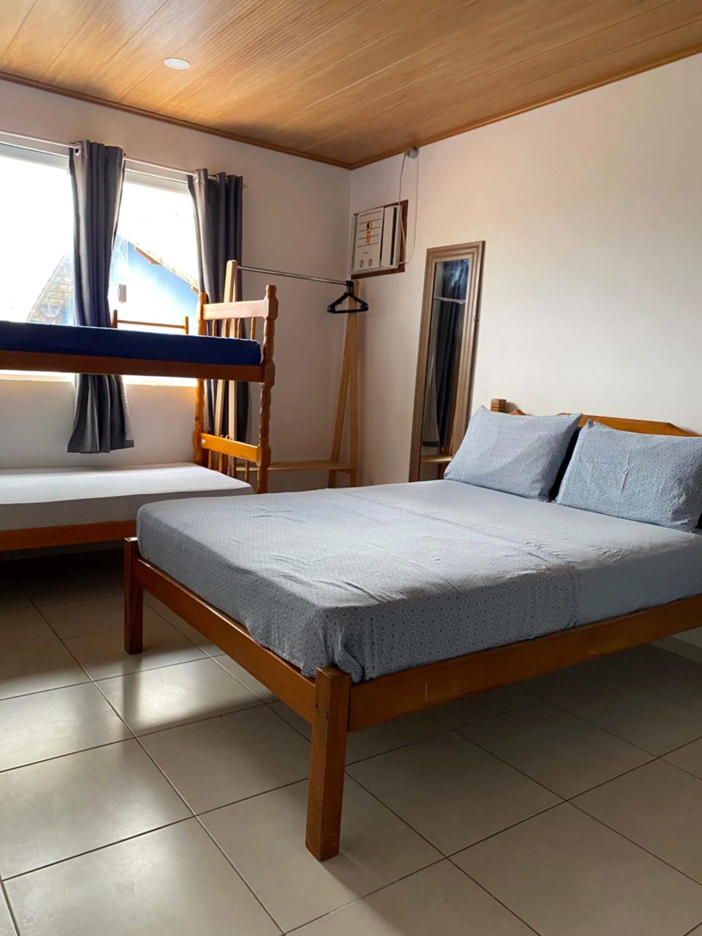 Bedroom, Bed in La Casa Hostel
