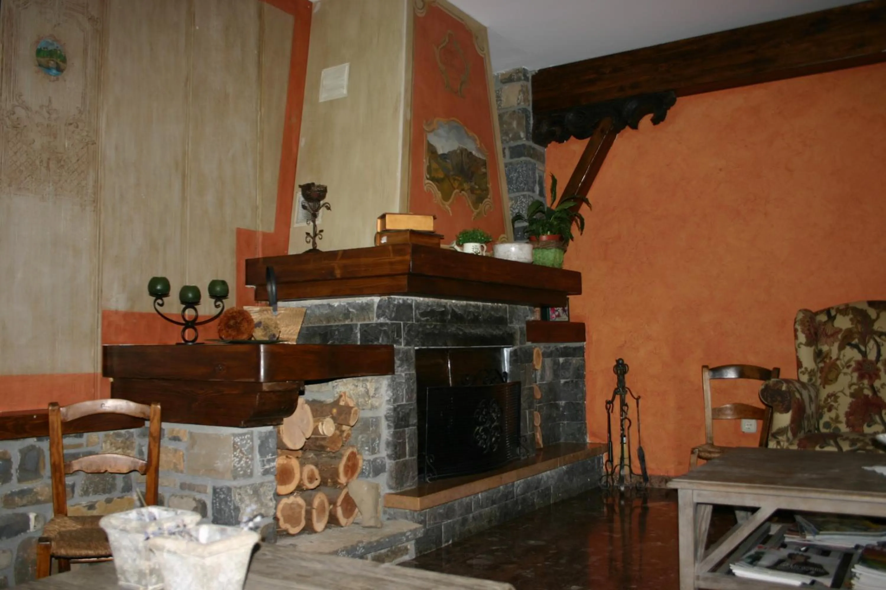 Decorative detail in Hotel Bujaruelo