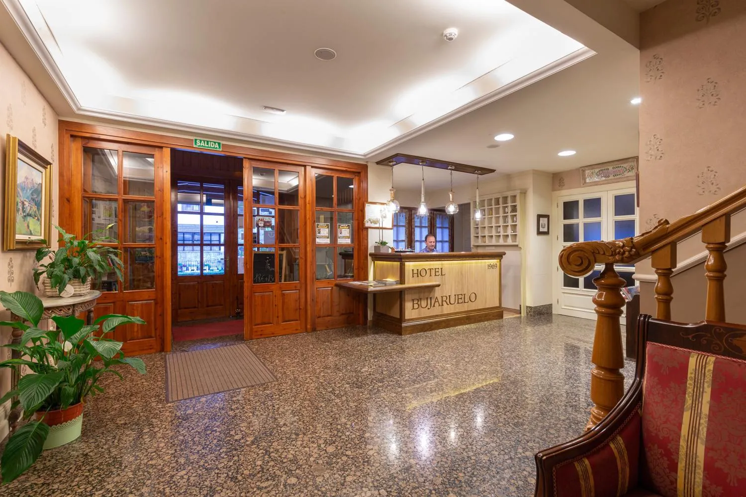 Lobby or reception in Hotel Bujaruelo