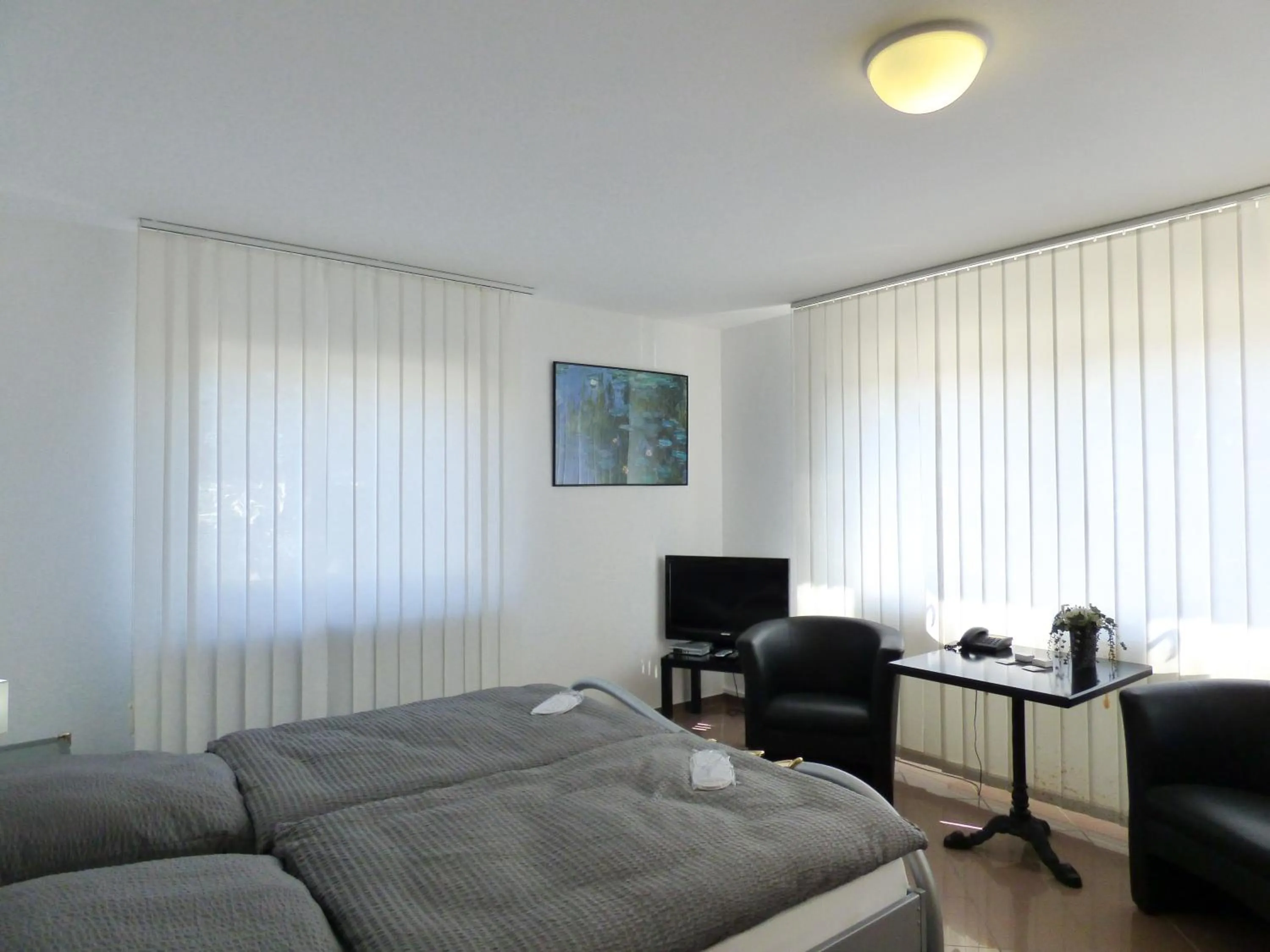 Photo of the whole room in Hotel Alt Büttgen